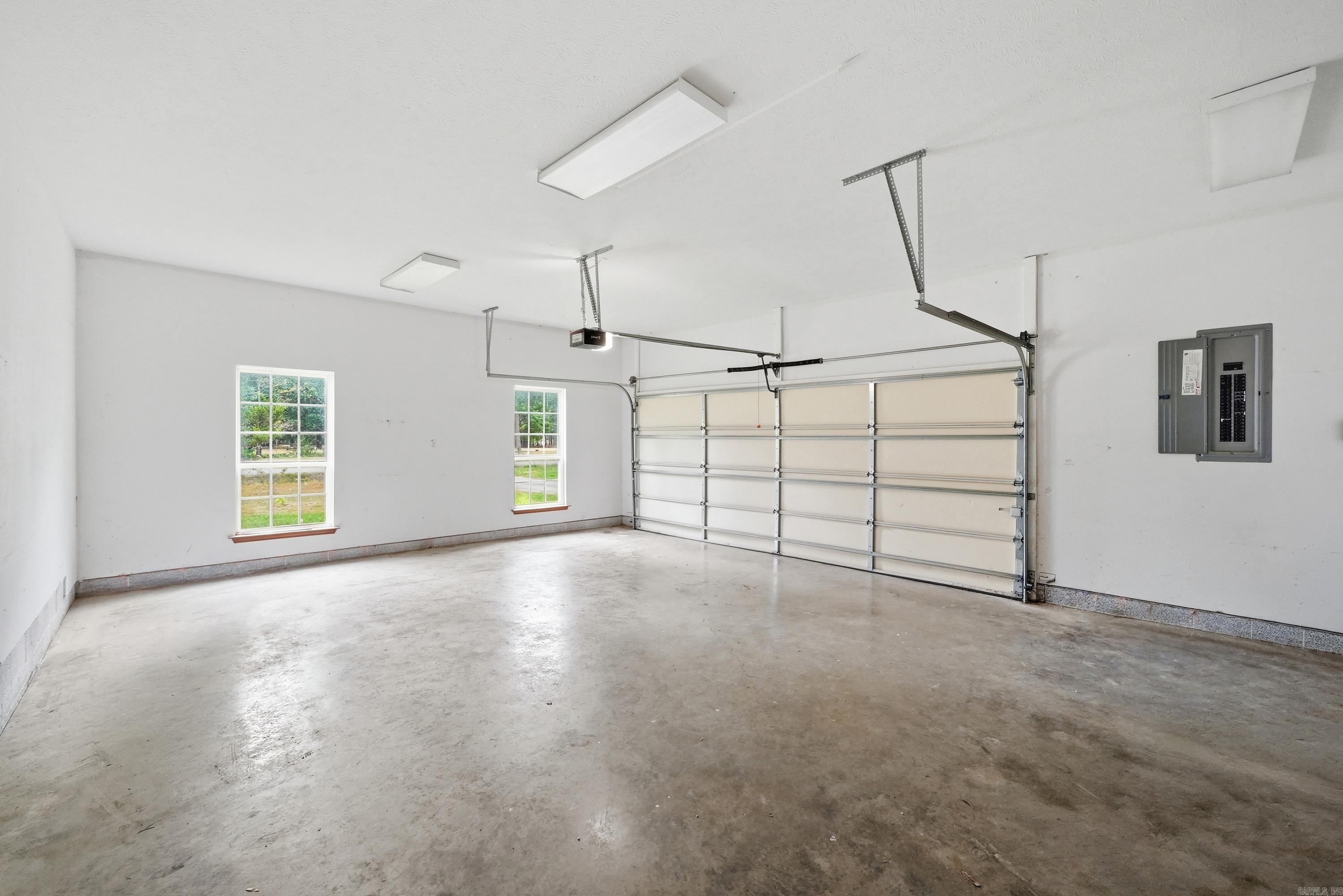 2950 Pheasant Road Property Photo 6