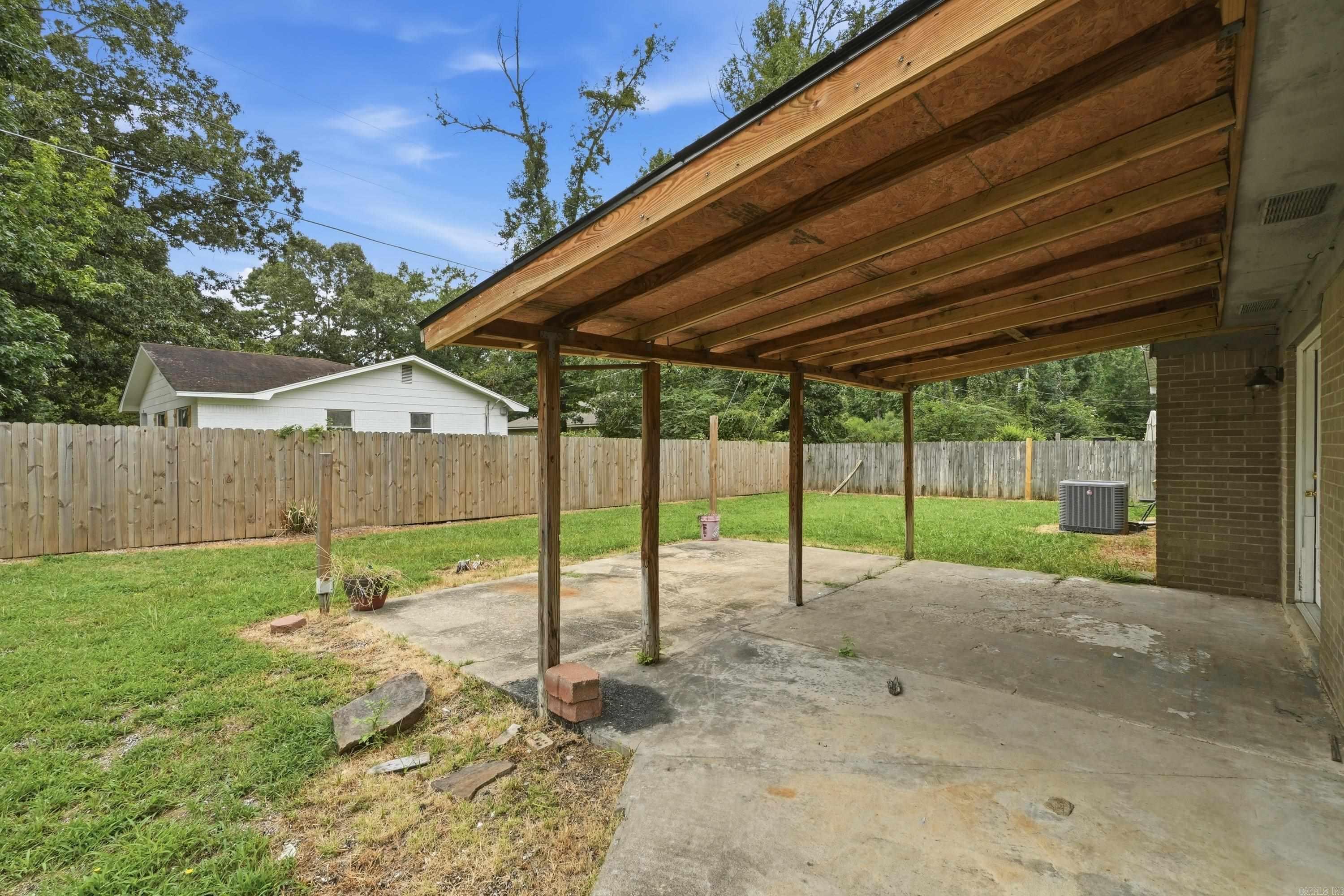 6108 Woodview Dr Property Photo 34