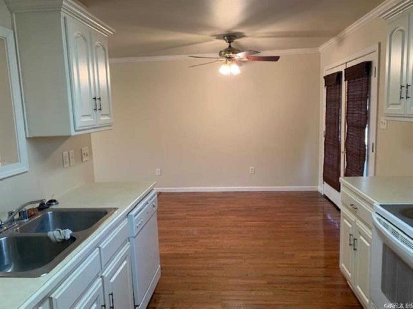27 Broadmoor Property Photo 6