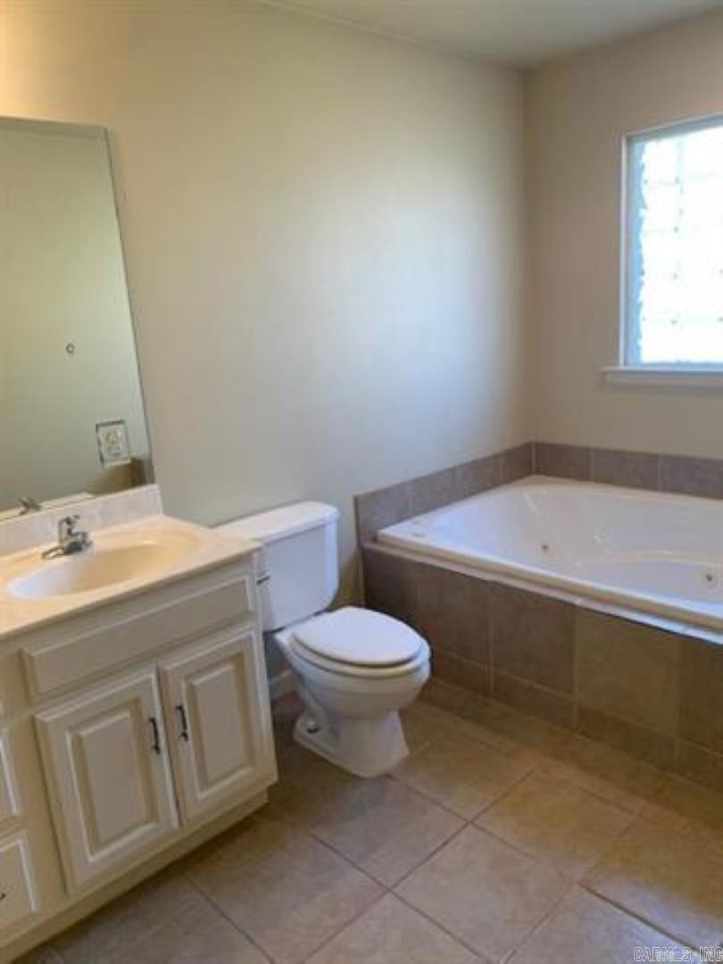 27 Broadmoor Property Photo 17