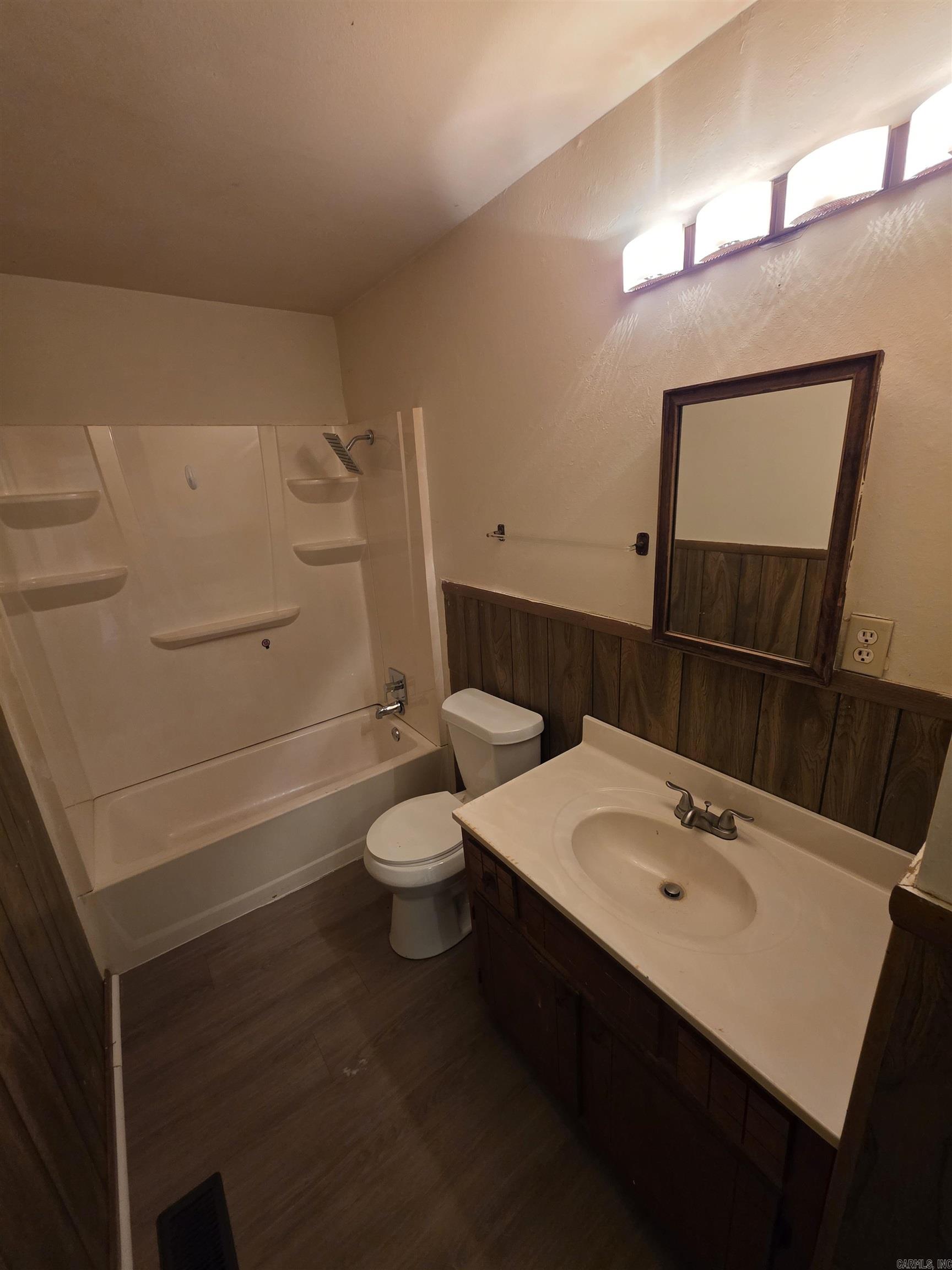 7524 Shady Grove Road Property Photo 11