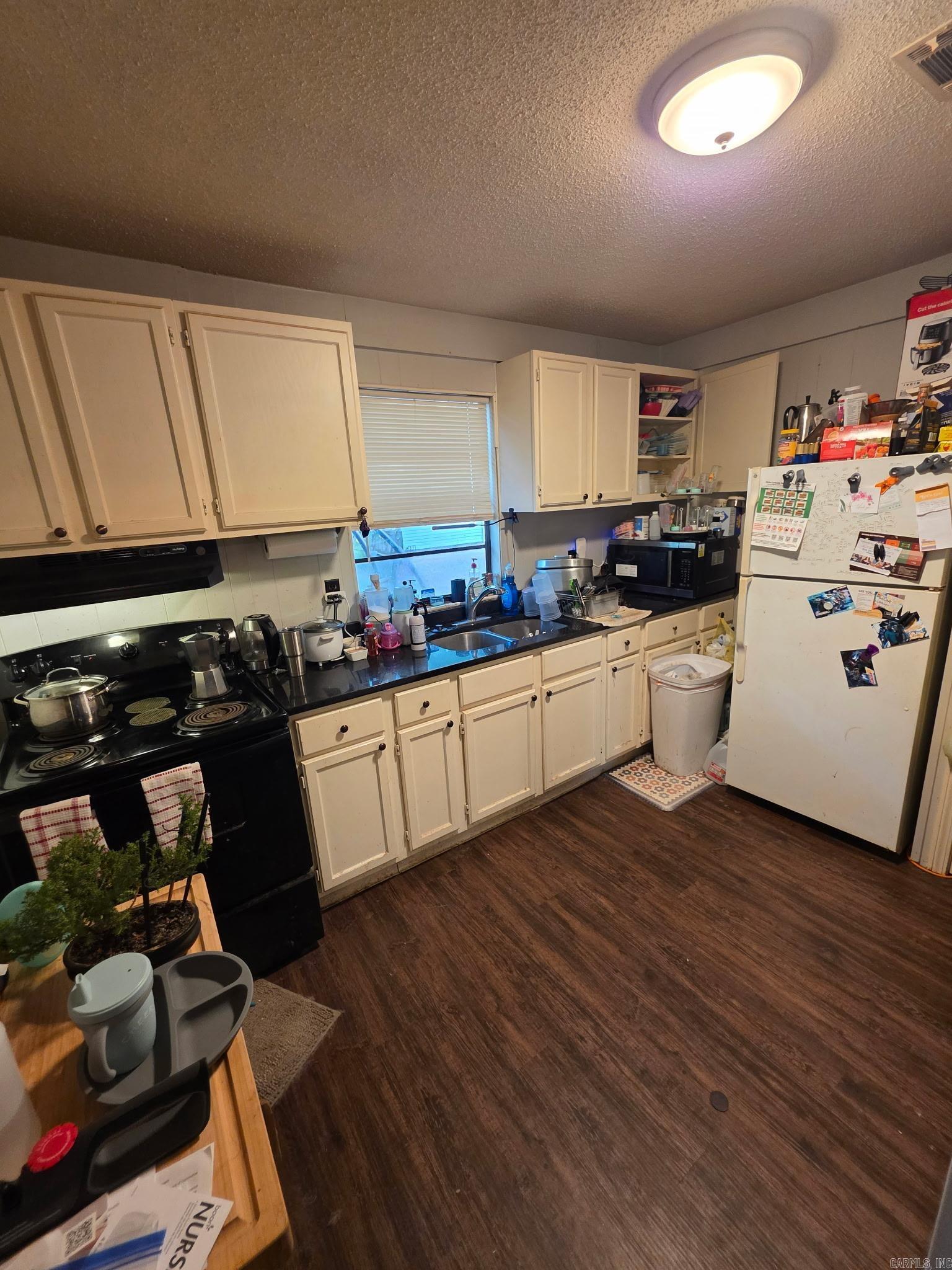 7524 Shady Grove Road Property Photo 17