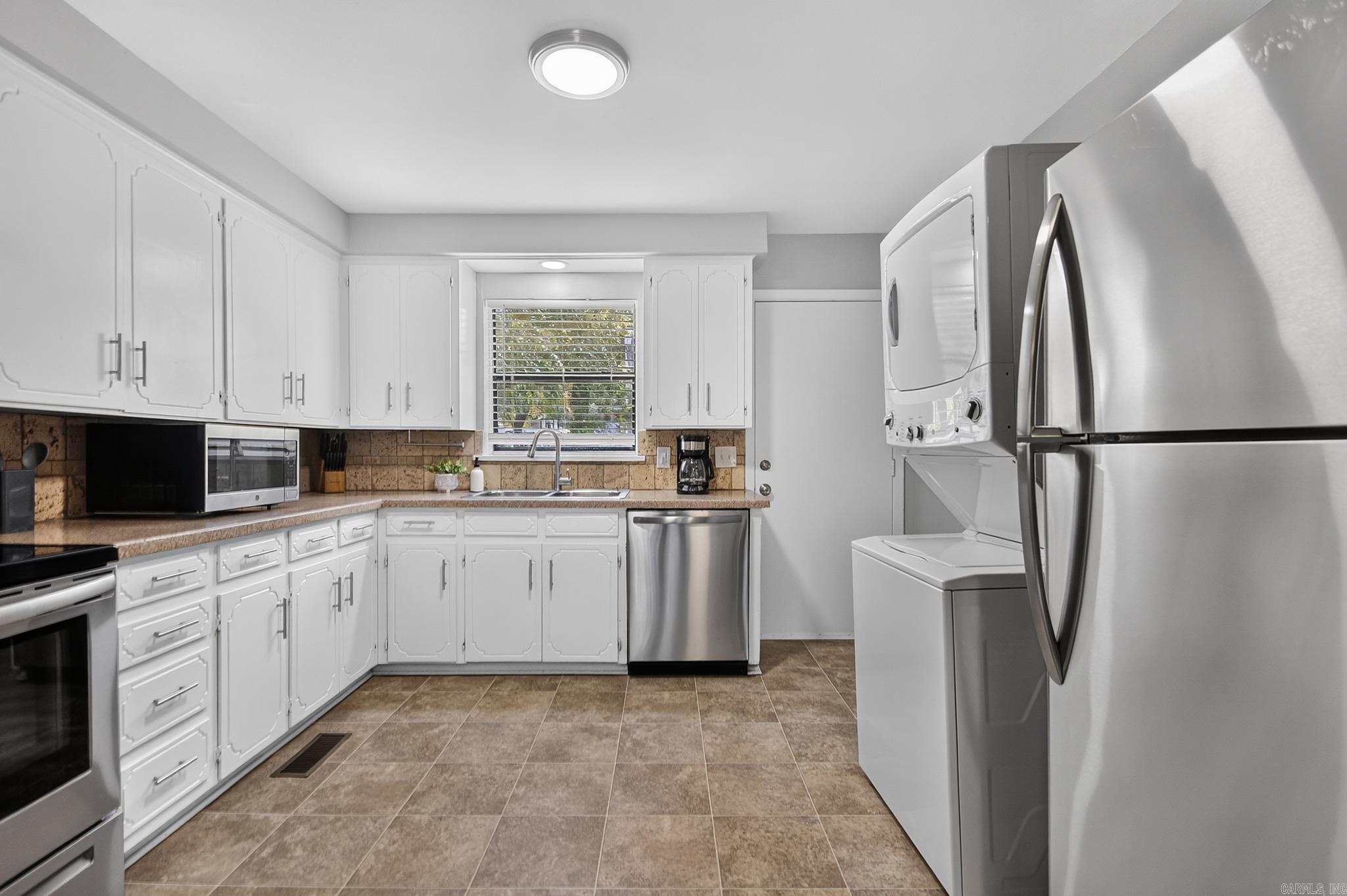 422 W K Avenue Property Photo 6
