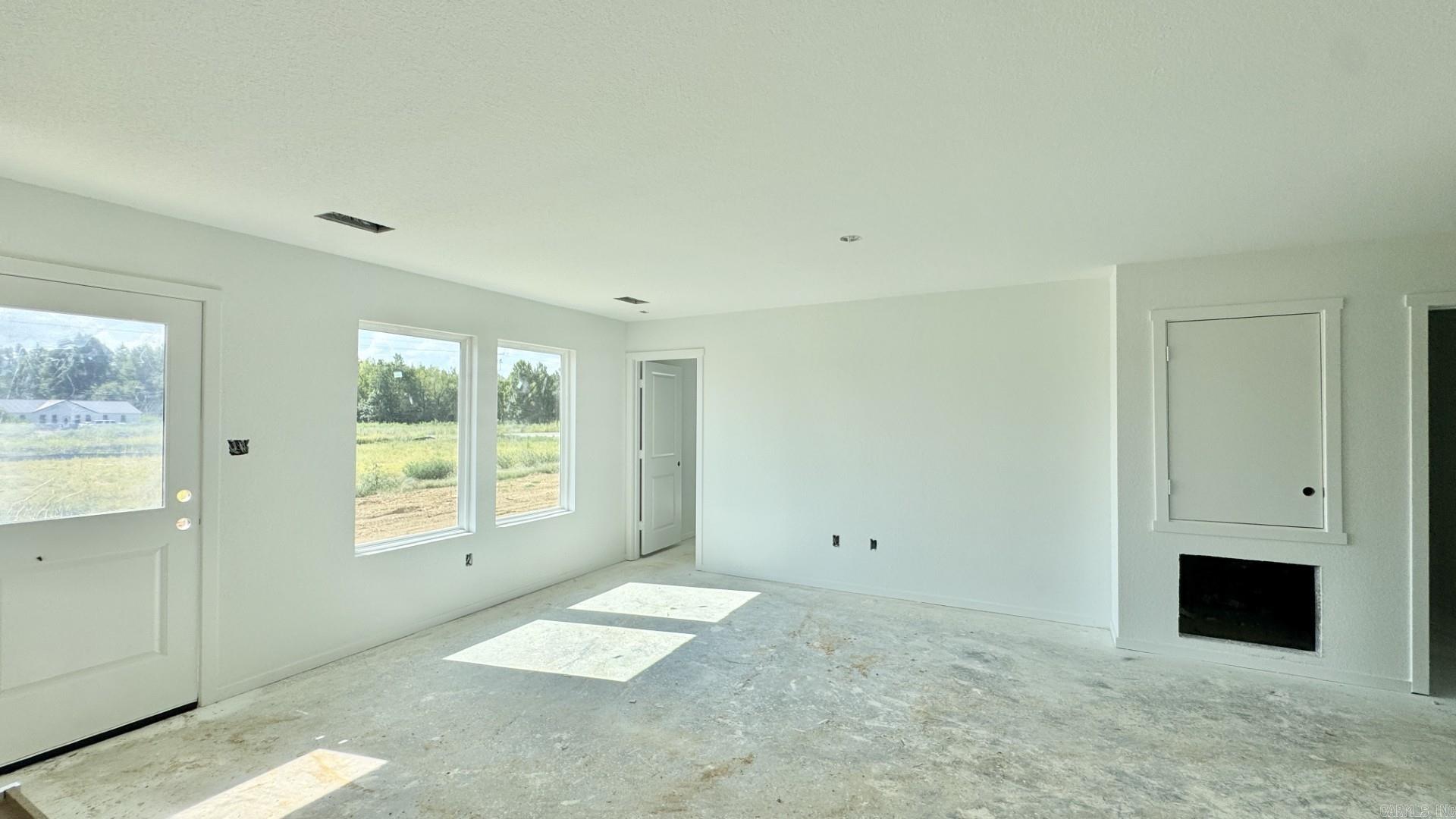 61 Farmhouse Loop Property Photo 3