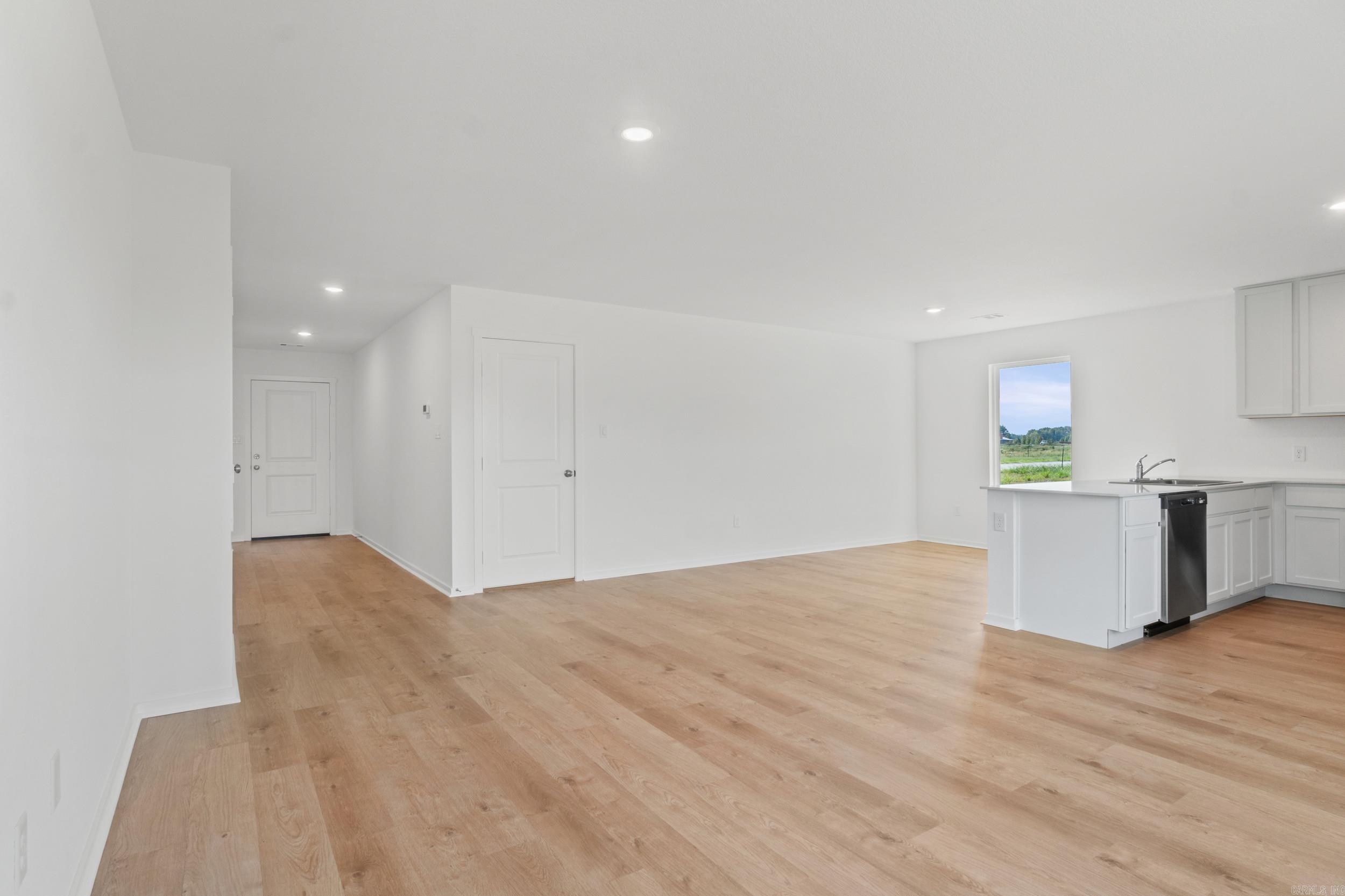 61 Farmhouse Loop Property Photo 8