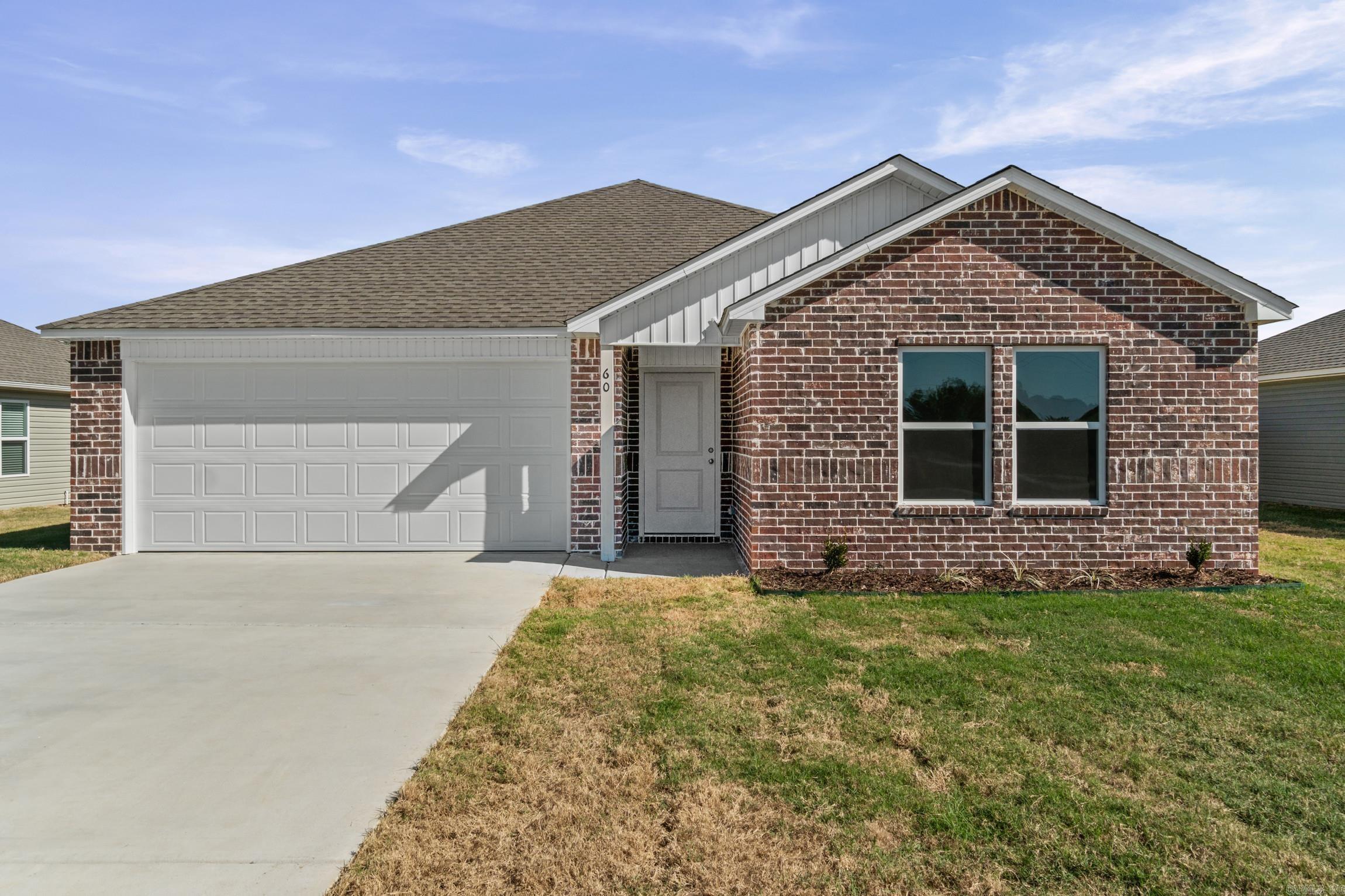60 Farmhouse Loop Property Photo 1