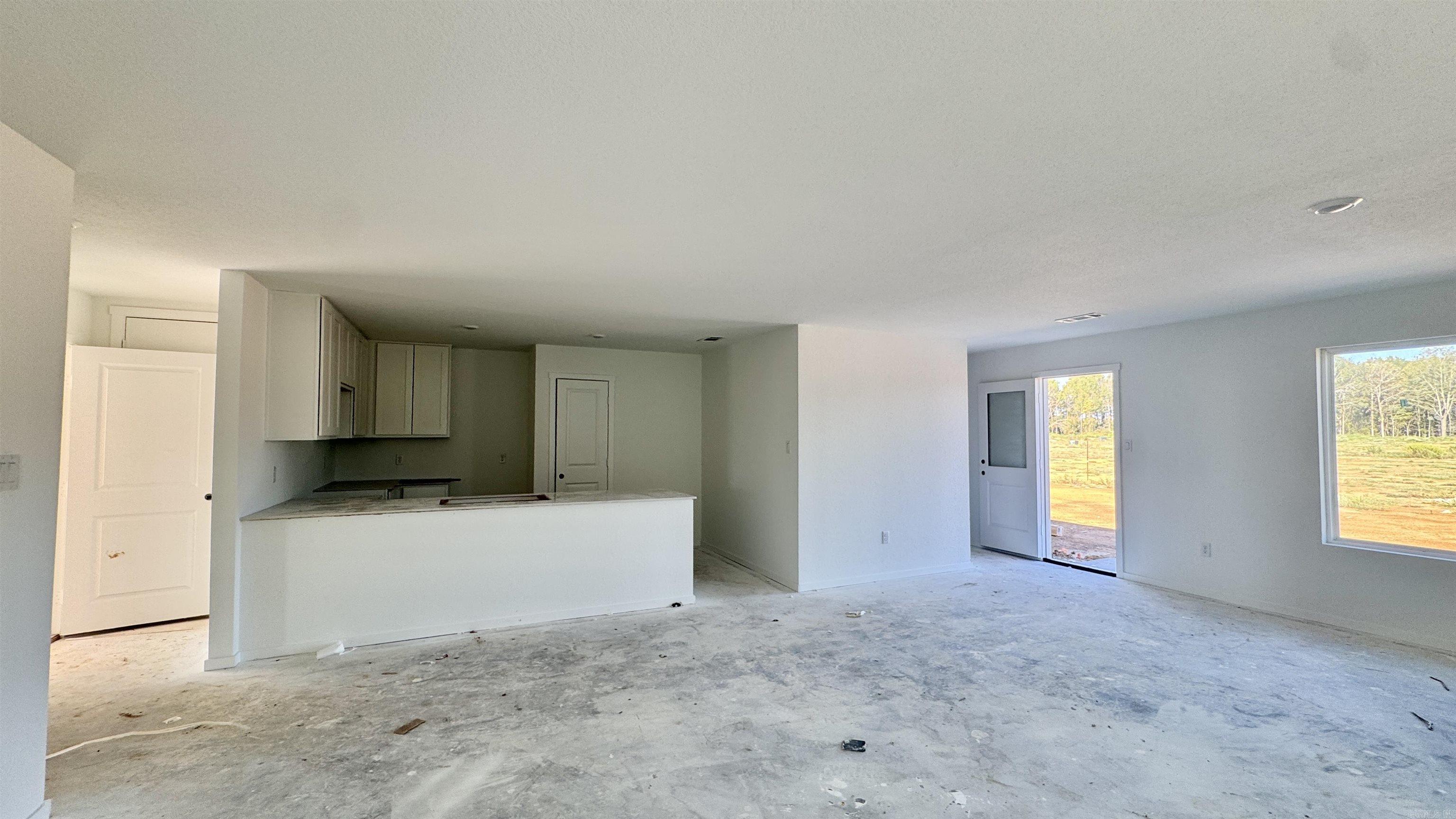 60 Farmhouse Loop Property Photo 3
