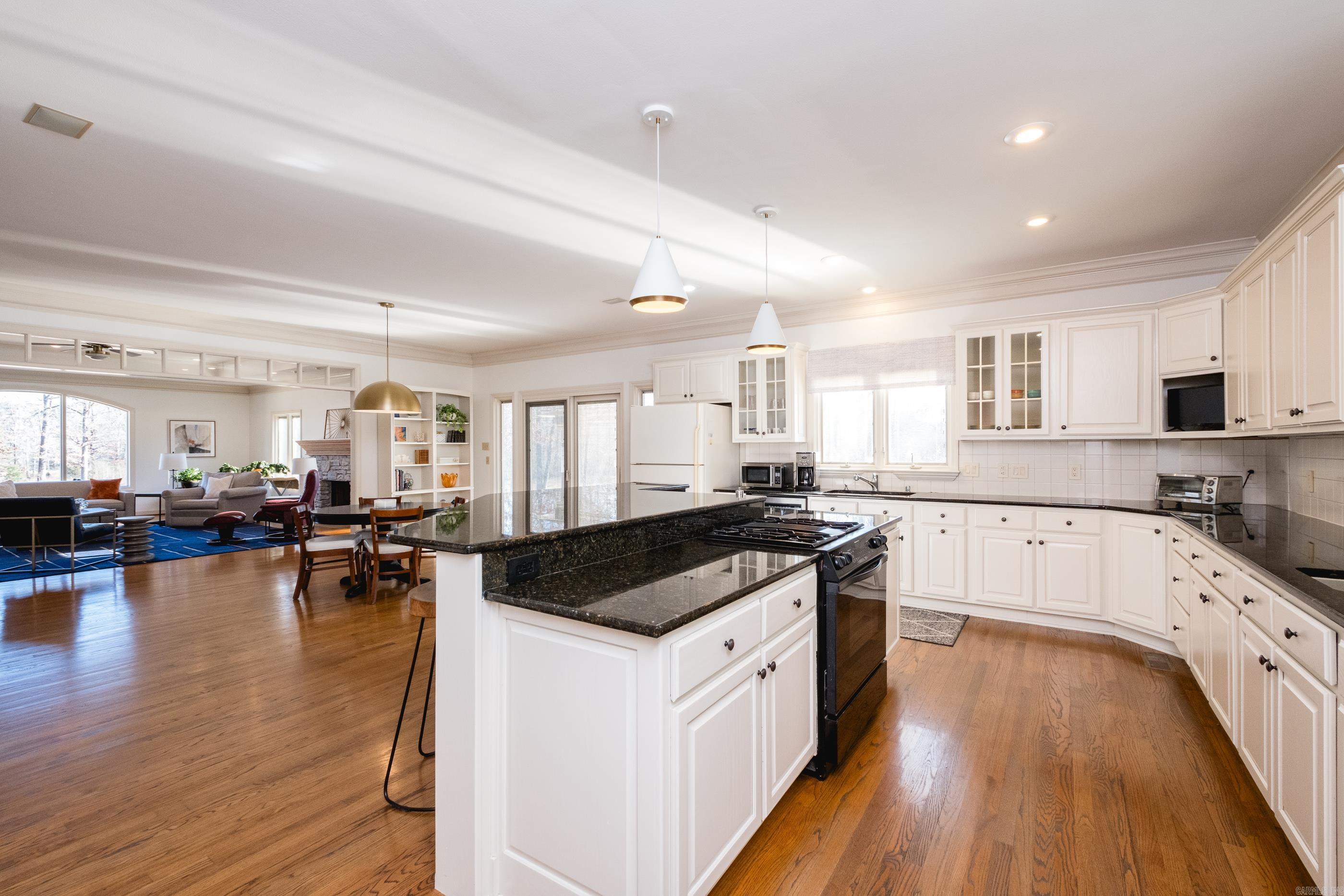 1 Longwood Road Property Photo 16