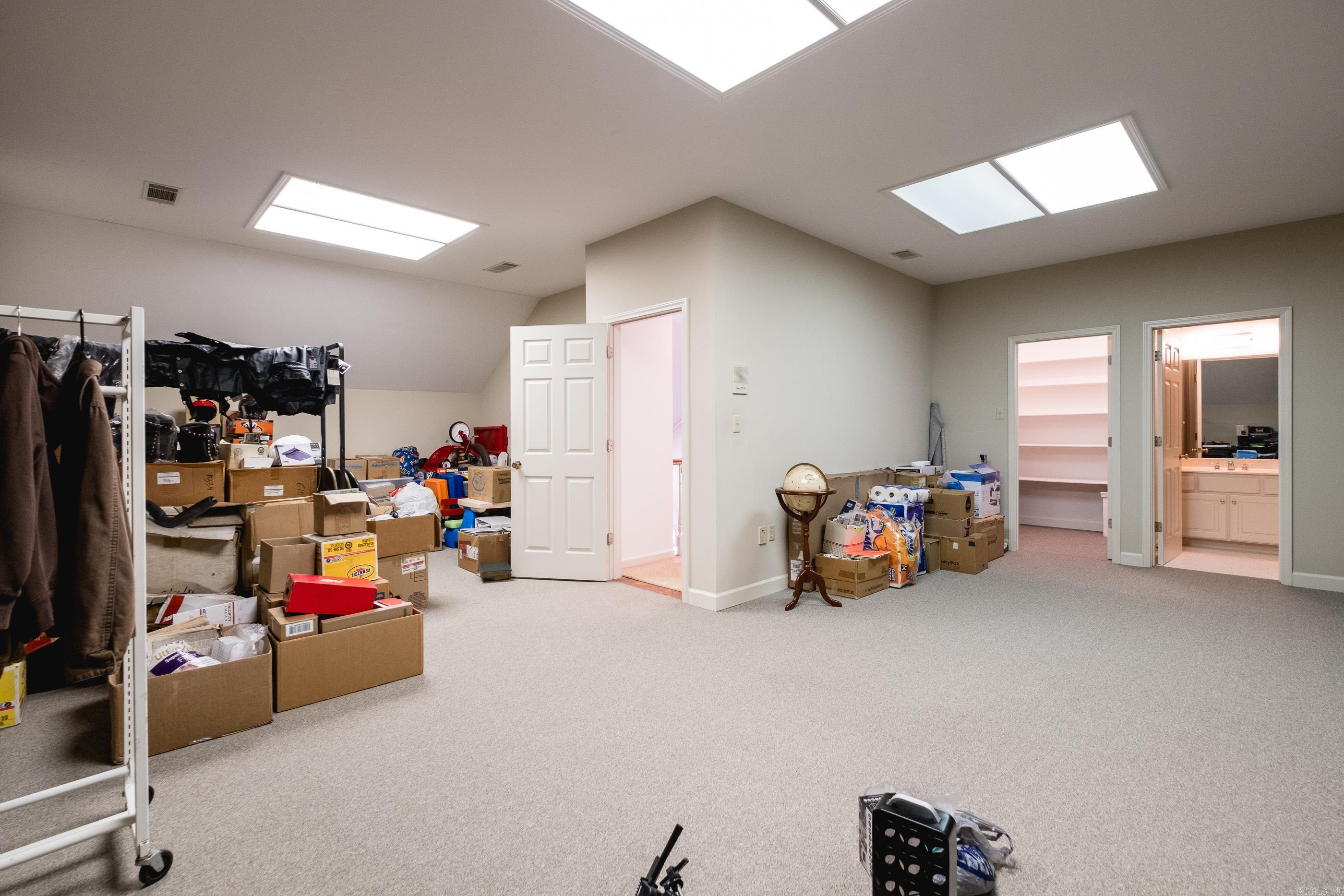 1 Longwood Road Property Photo 36