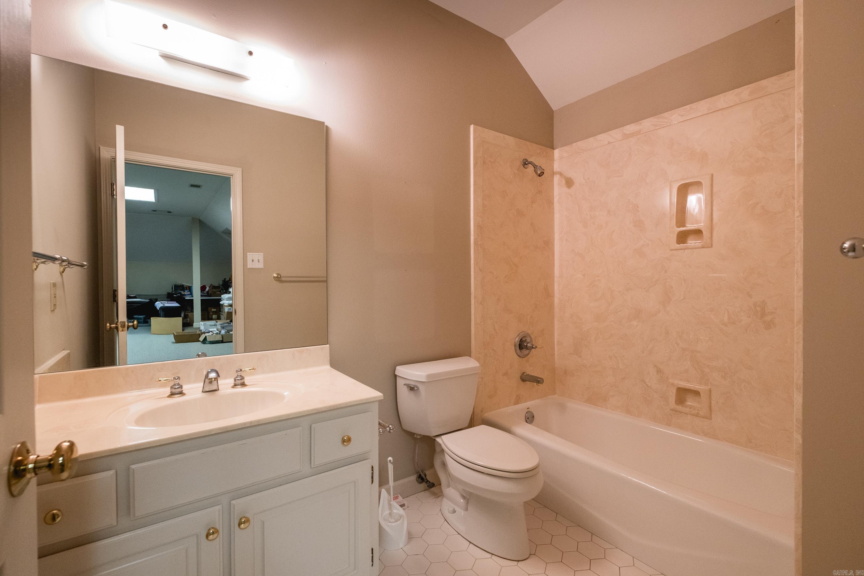 1 Longwood Road Property Photo 37