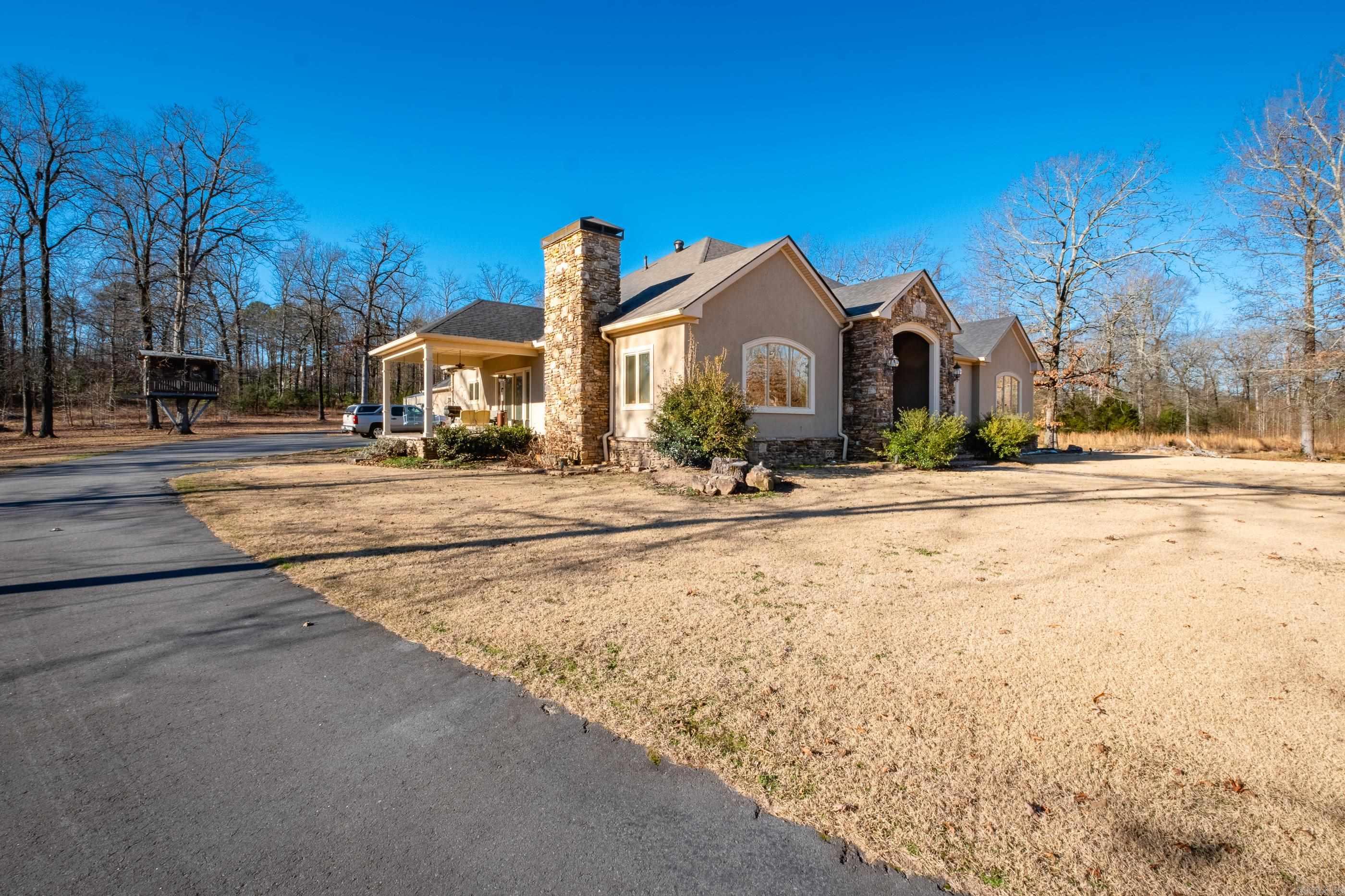 1 Longwood Road Property Photo 47
