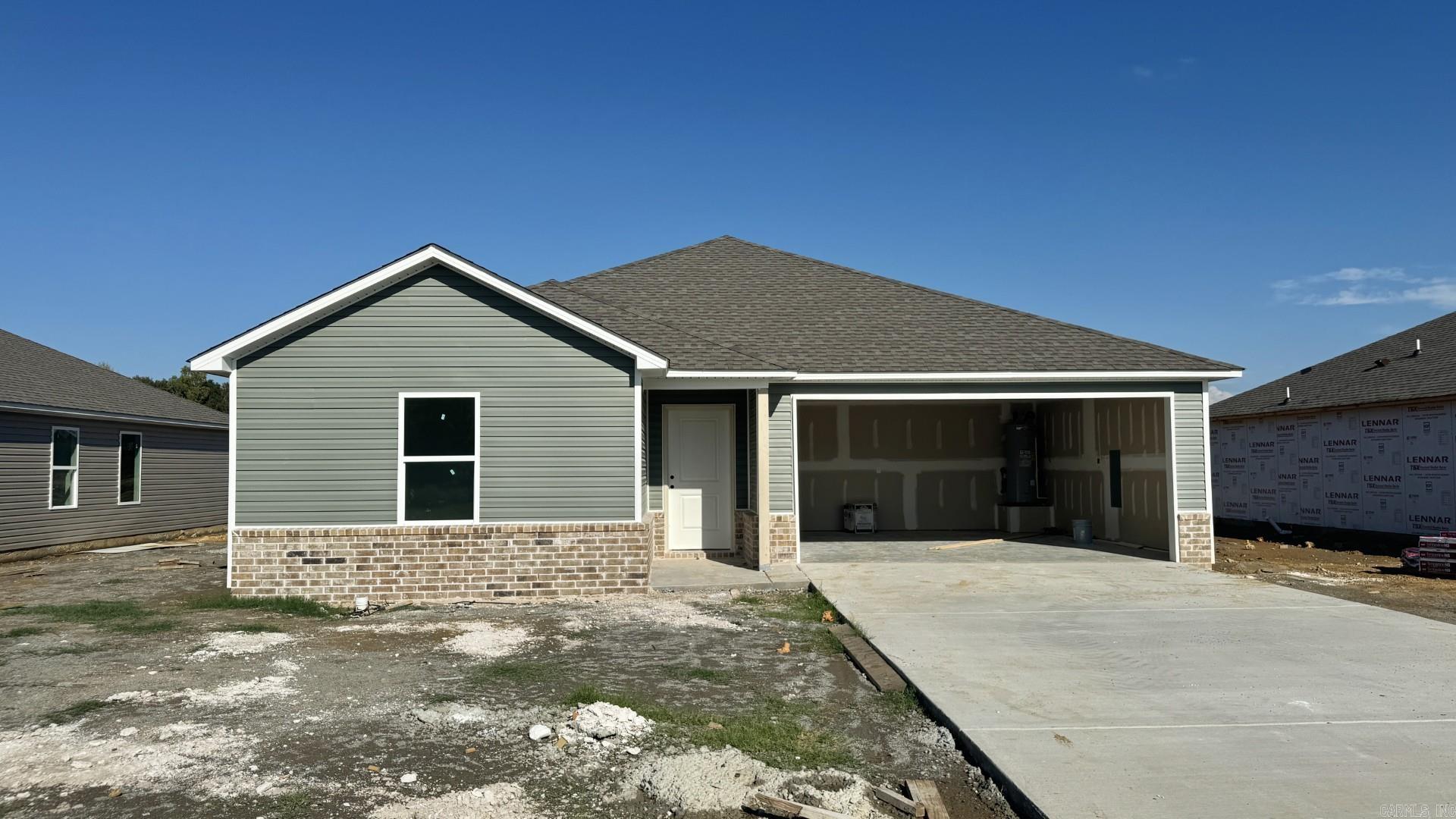 58 Farmhouse Loop Property Photo 1