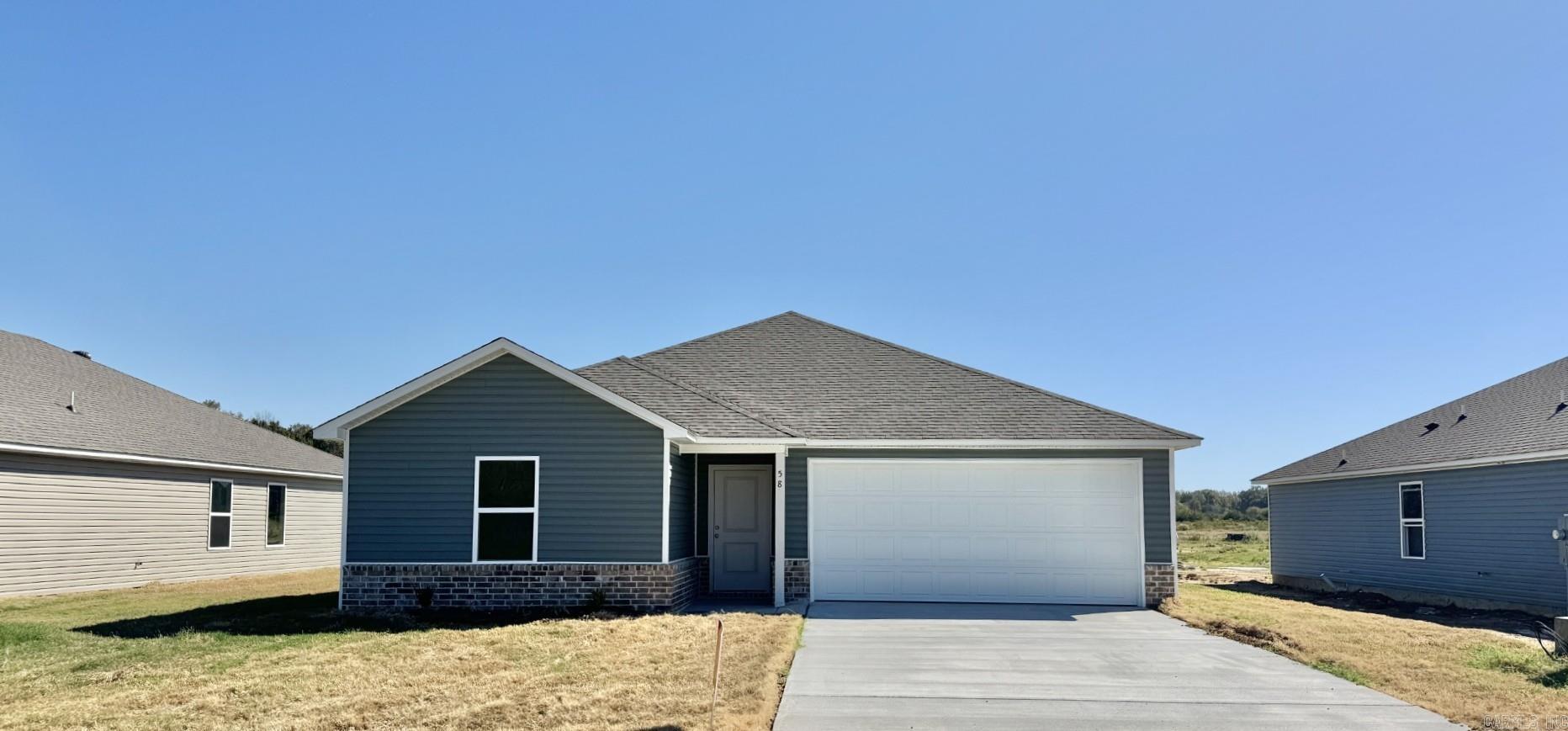 58 Farmhouse Loop Property Photo 1