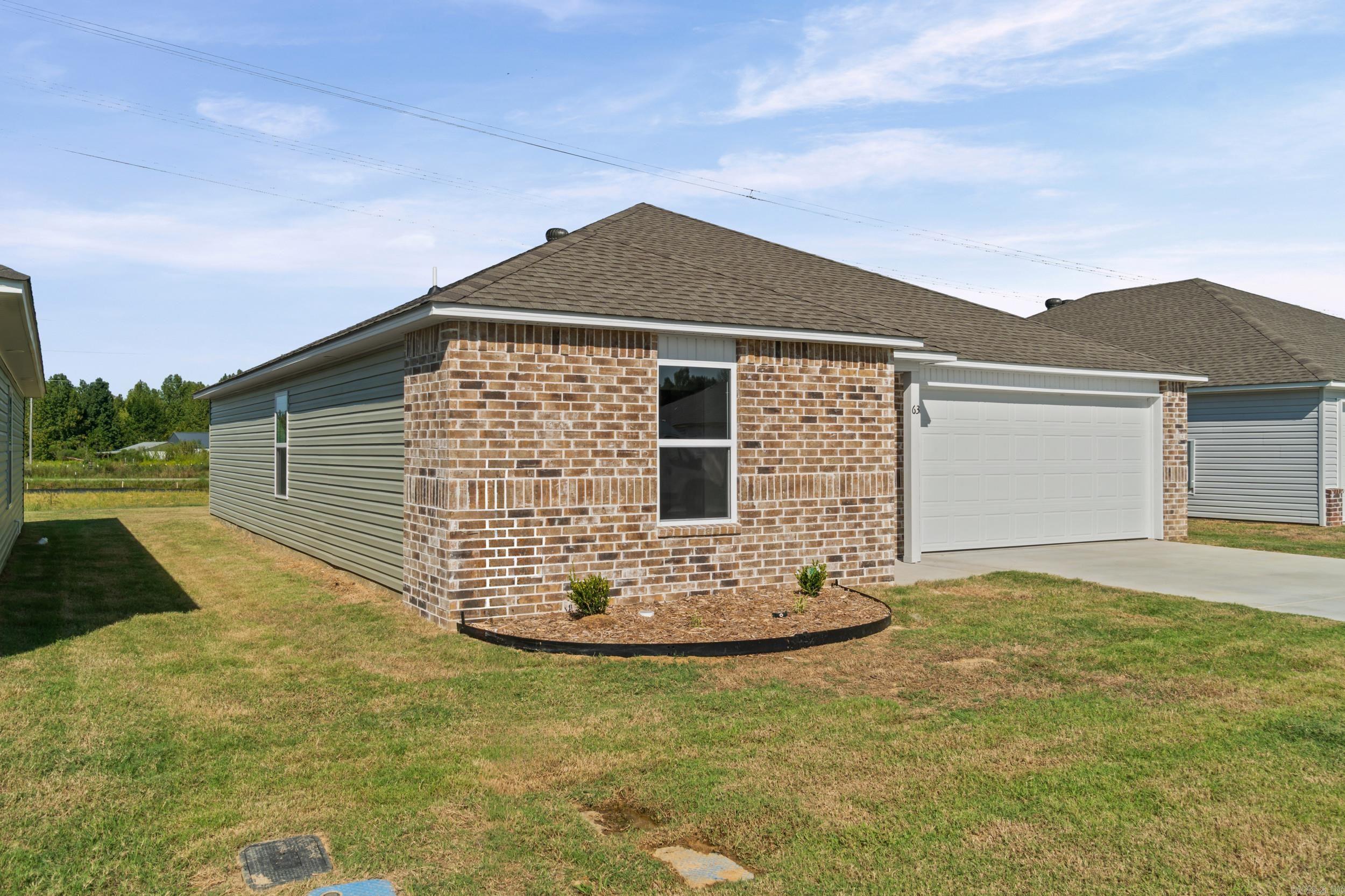63 Farmhouse Loop Property Photo 3