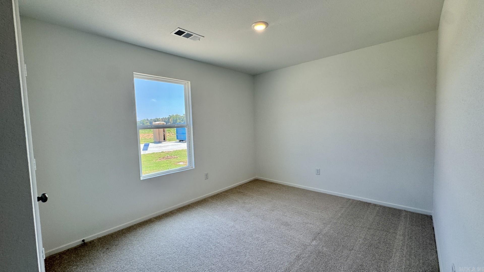 63 Farmhouse Loop Property Photo 8