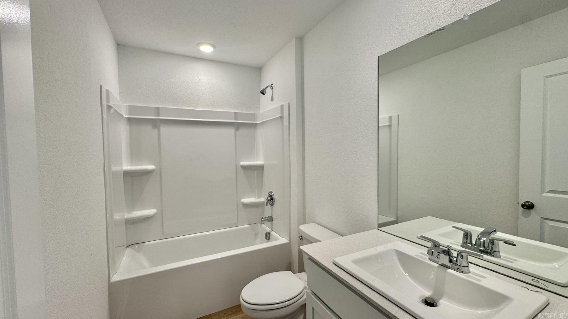 63 Farmhouse Loop Property Photo 9