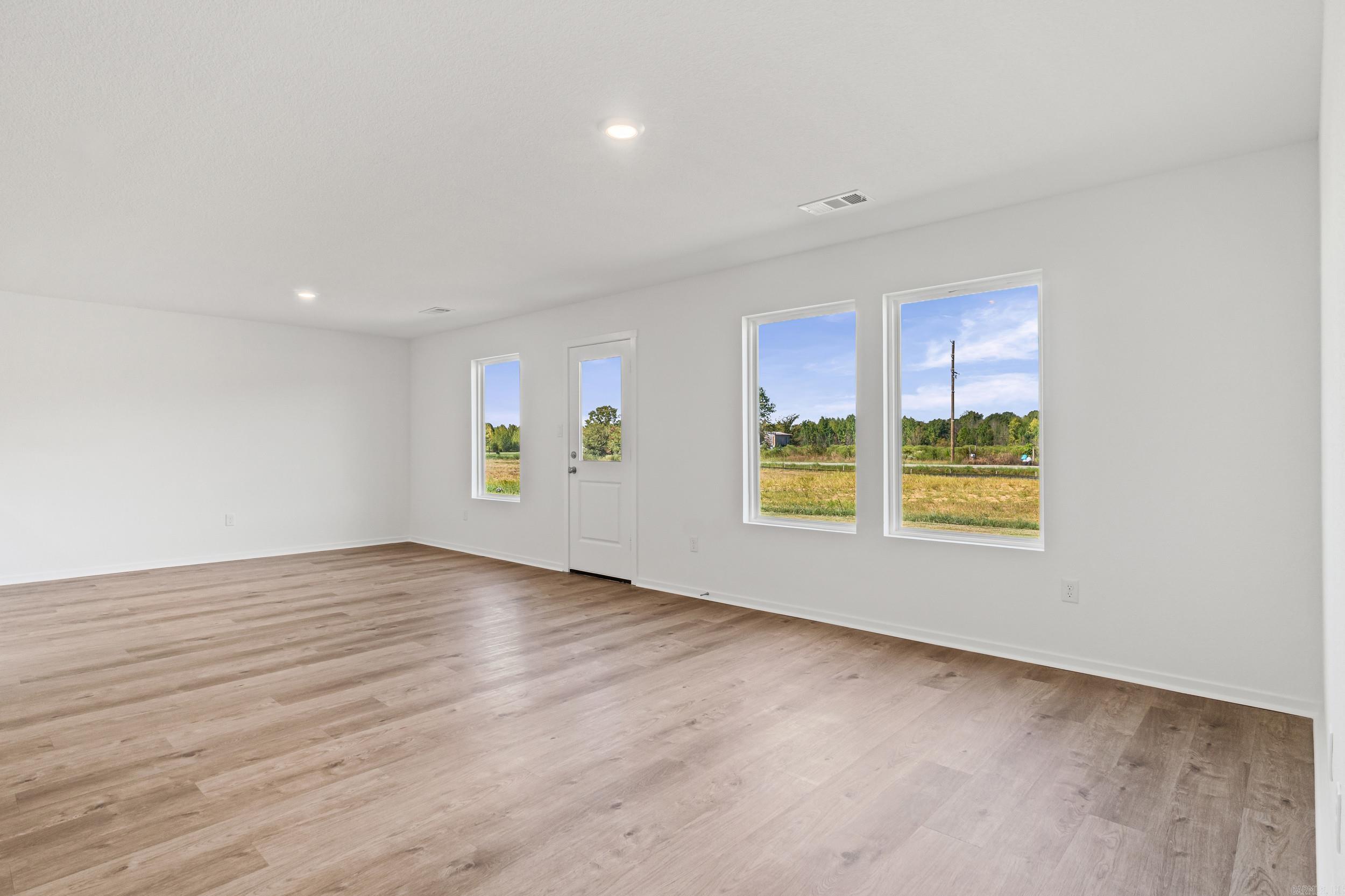 63 Farmhouse Loop Property Photo 9