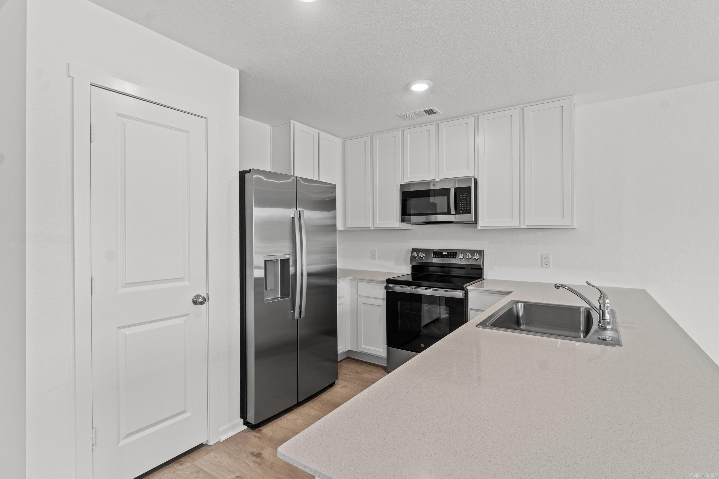 63 Farmhouse Loop Property Photo 12