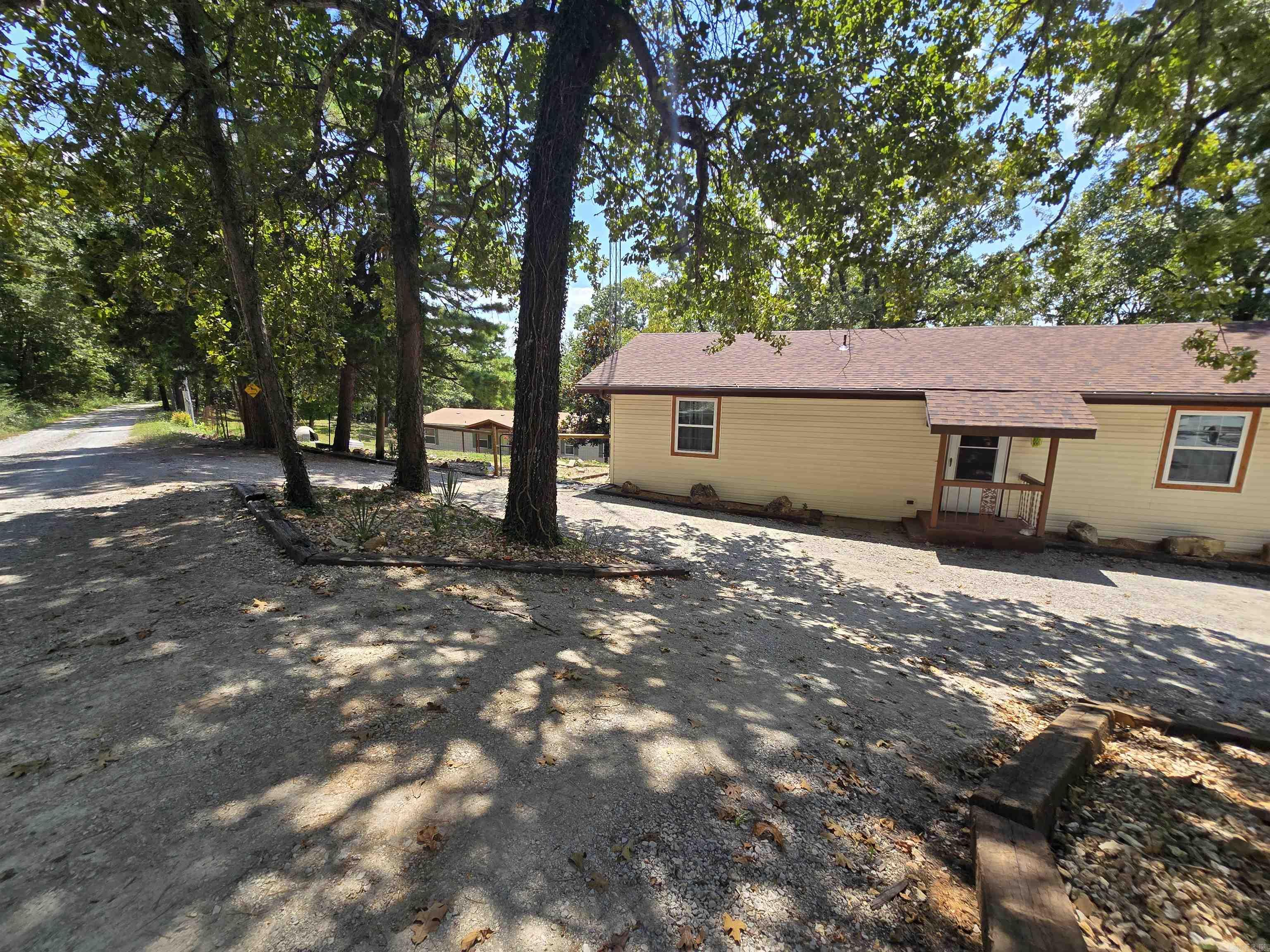 485 & 497 Cr 176 Property Photo 1