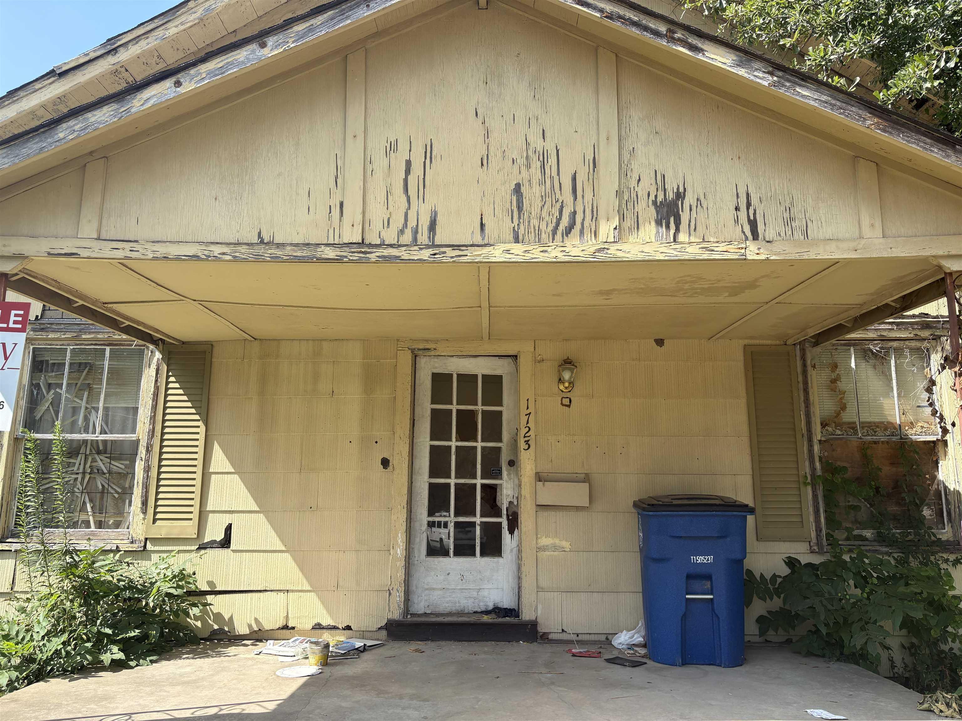1723 W Long 17th Street Property Photo 2