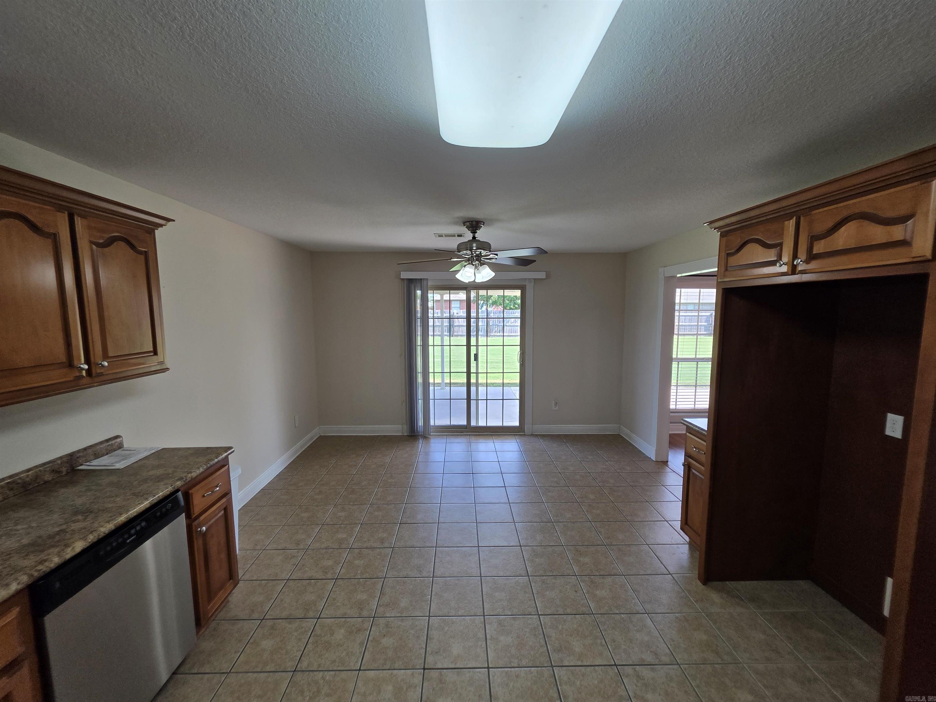 2903 Cambridge Drive Property Photo 13
