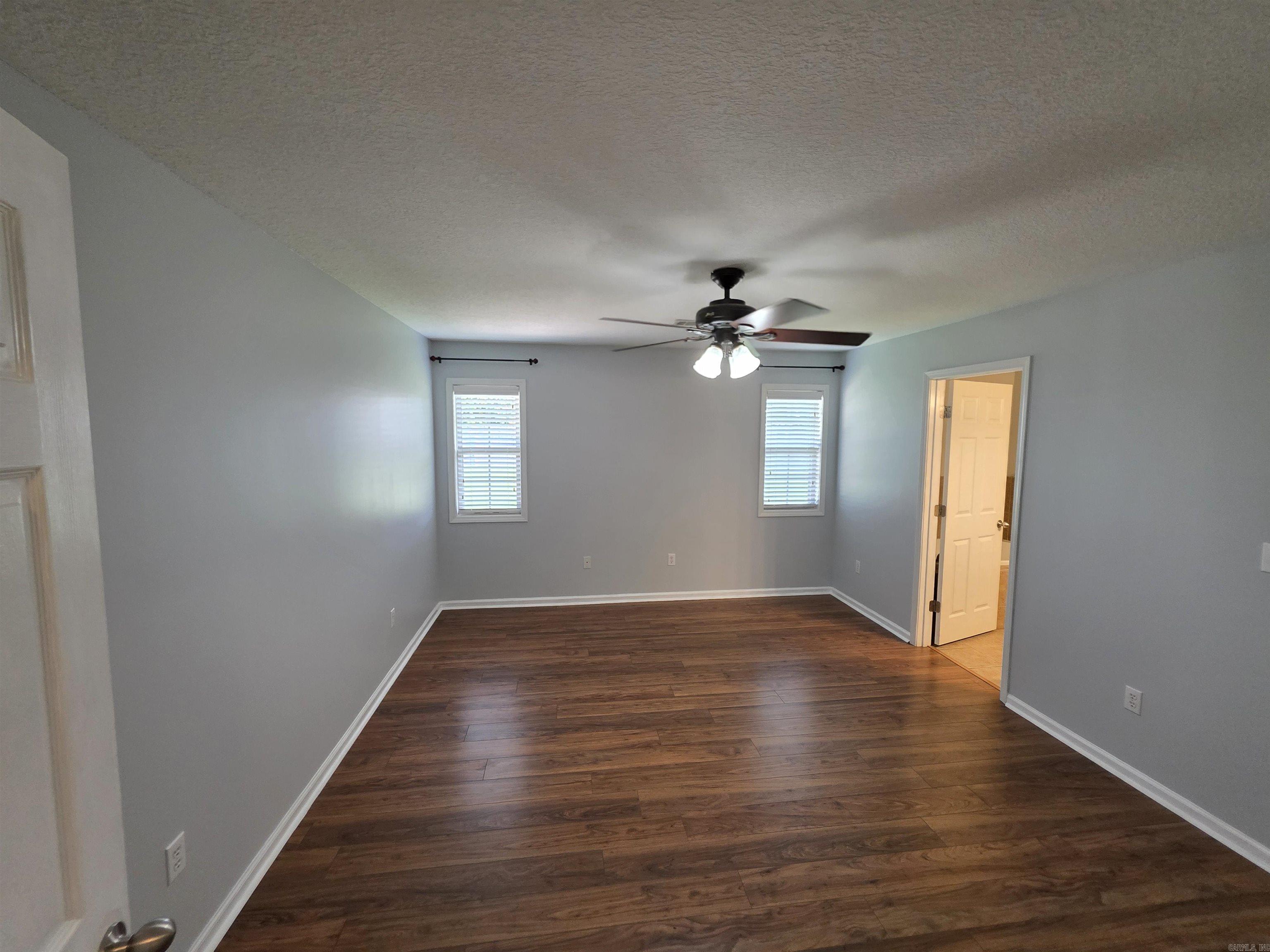 2903 Cambridge Drive Property Photo 16