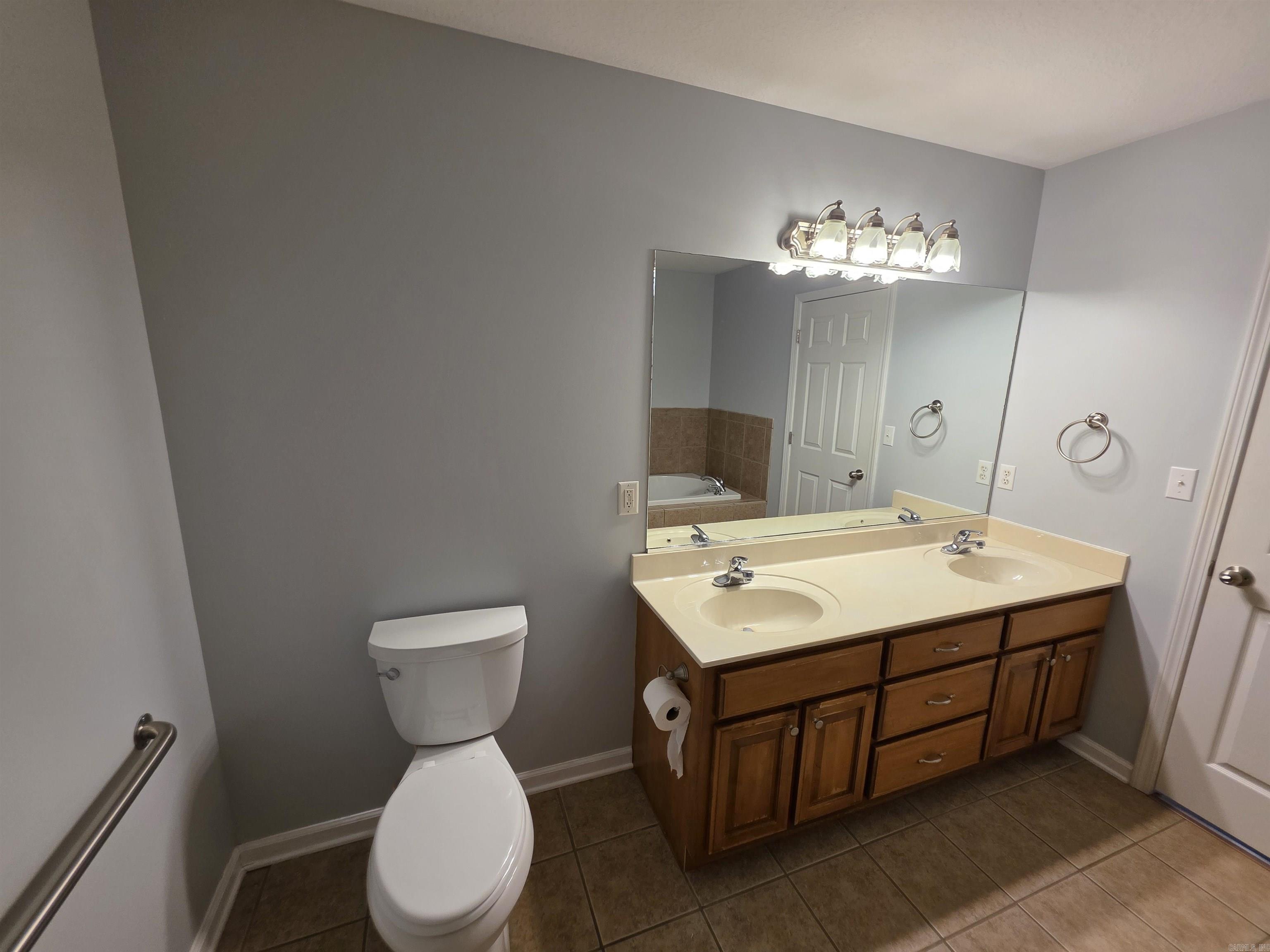 2903 Cambridge Drive Property Photo 22