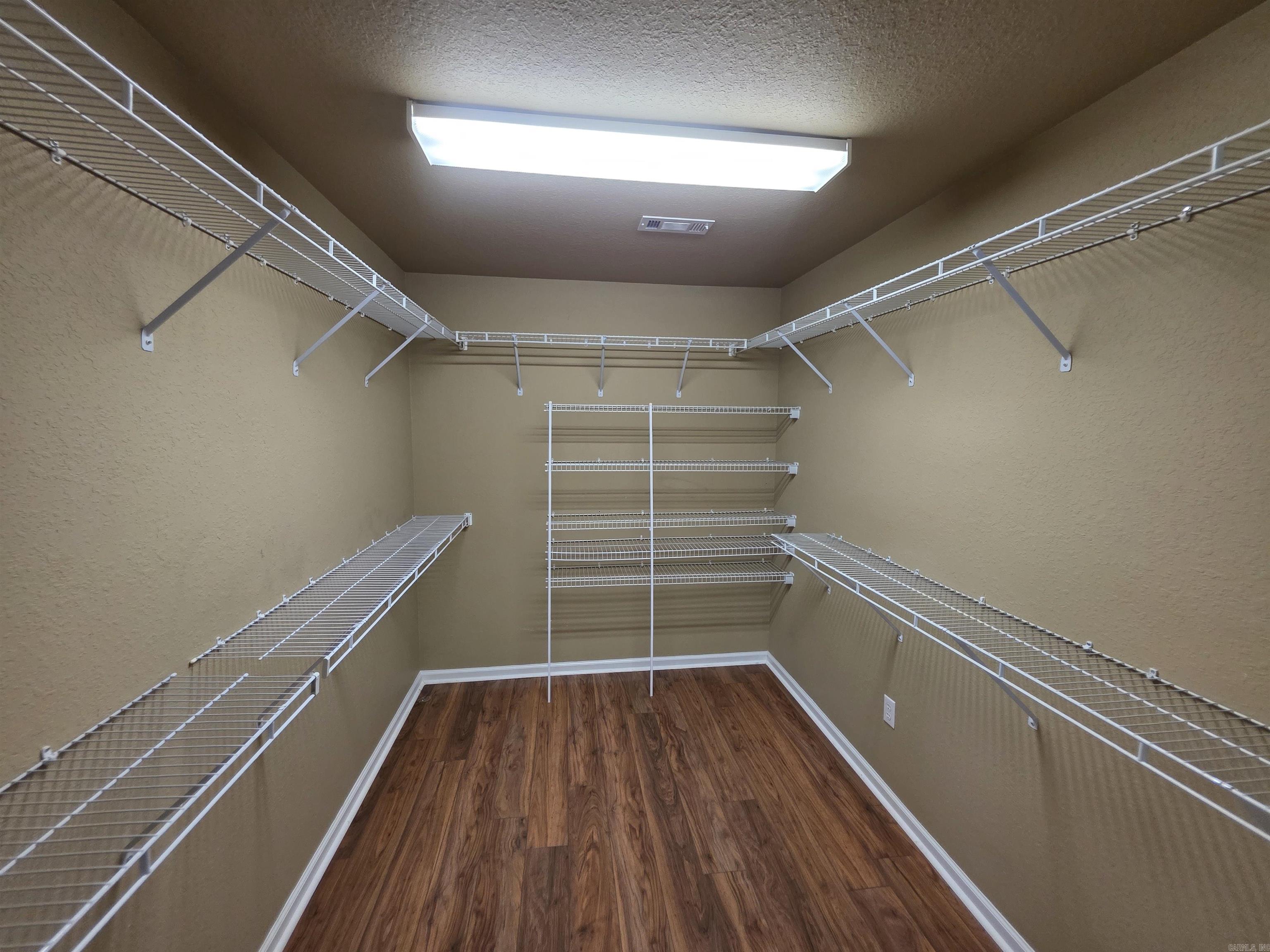 2903 Cambridge Drive Property Photo 23