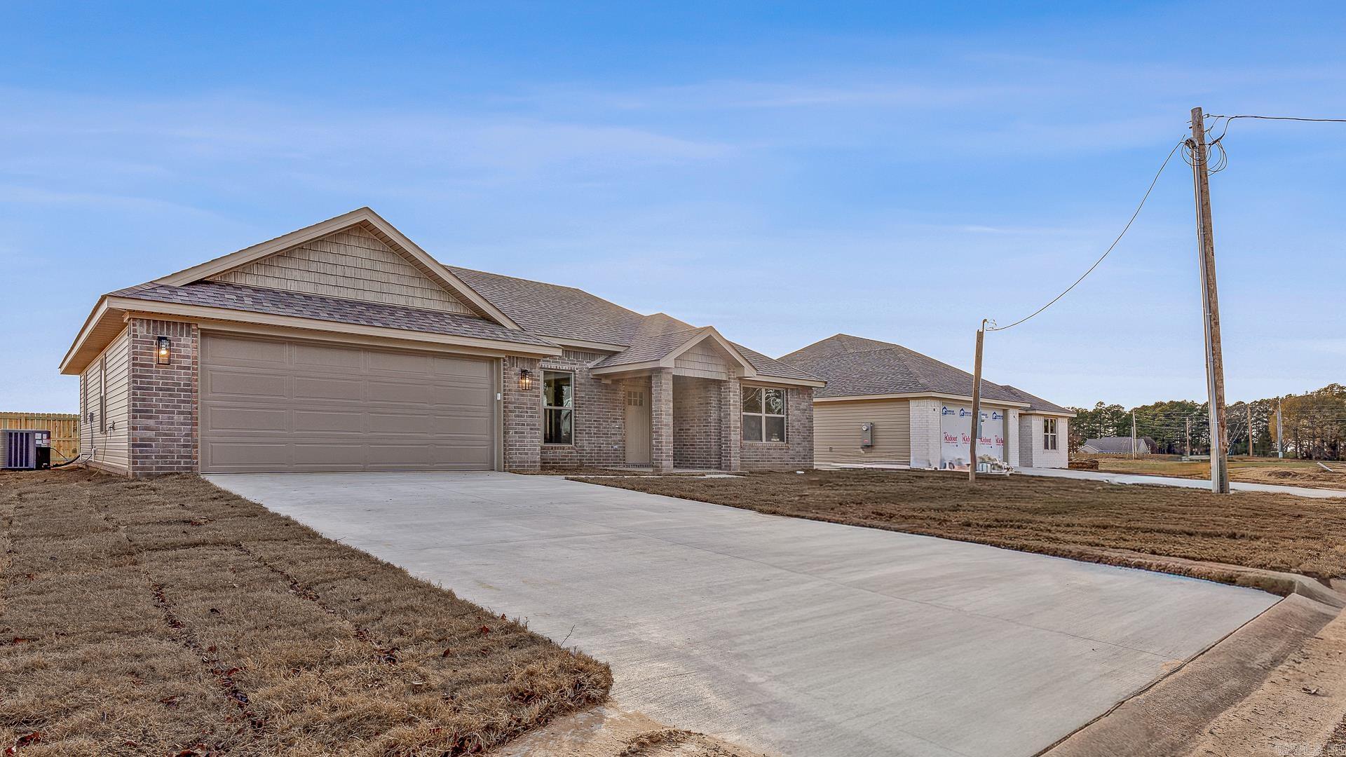 1005 Sixth Property Photo 3