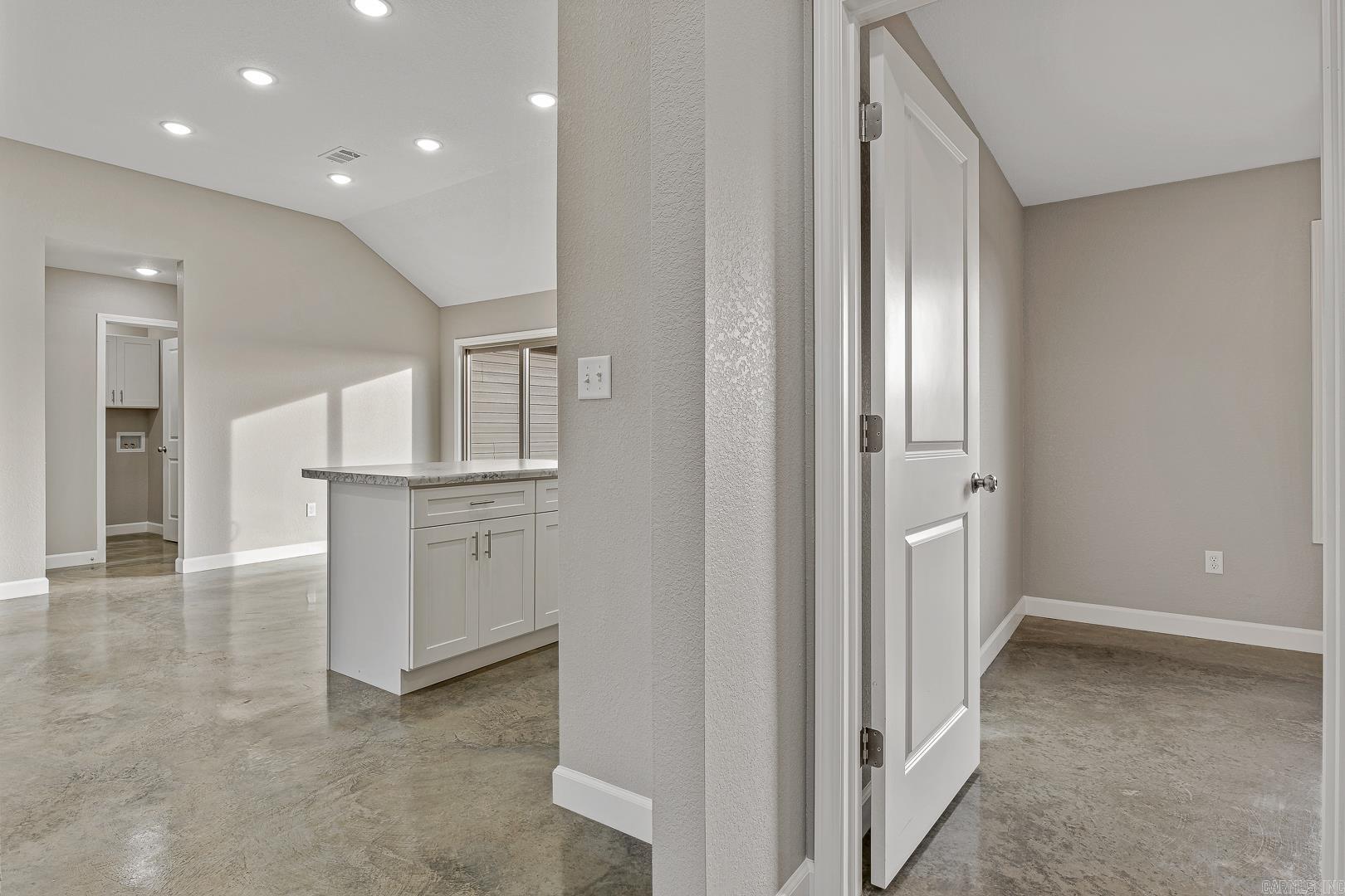 1005 Sixth Property Photo 8
