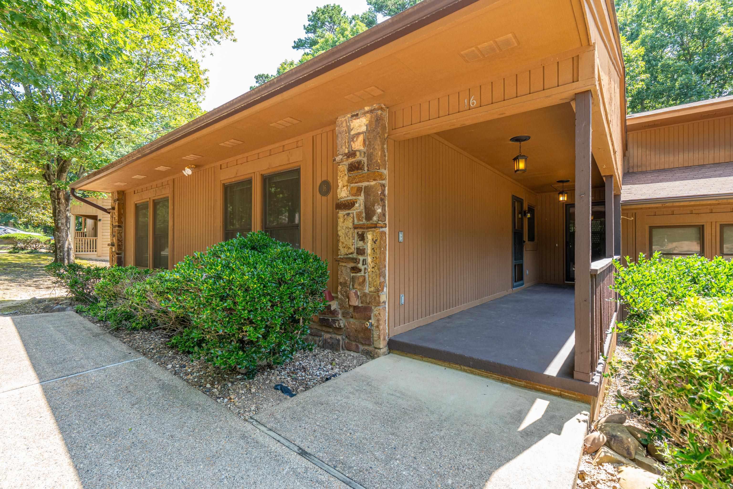 16 Reddina Lane Property Photo 3
