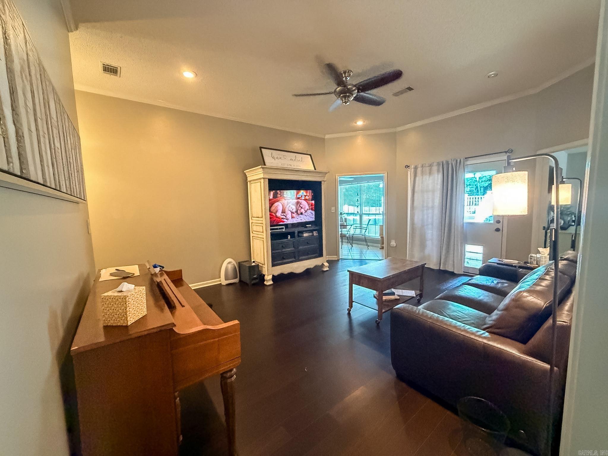 2110 Landover Trail Property Photo 5