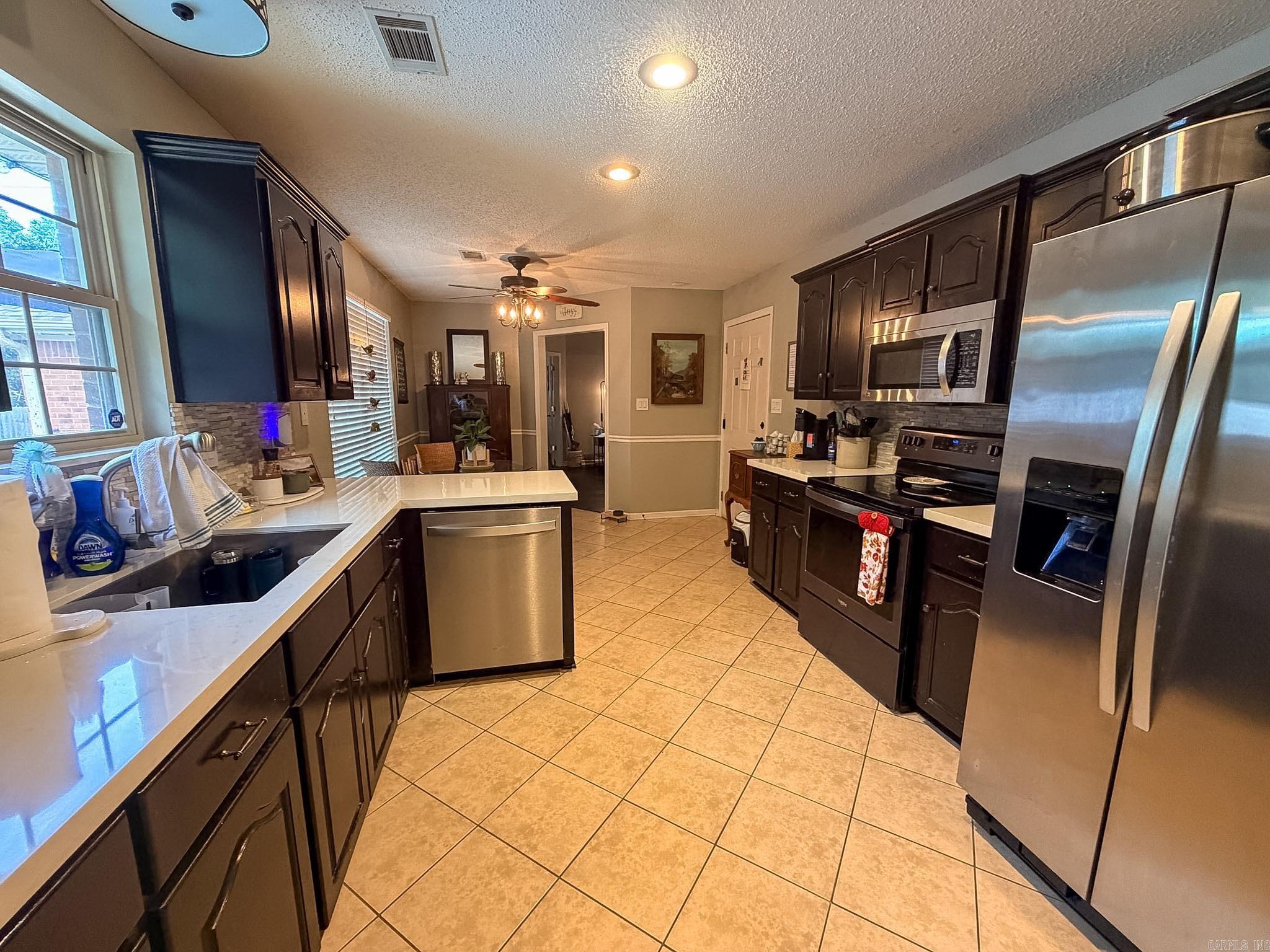 2110 Landover Trail Property Photo 8