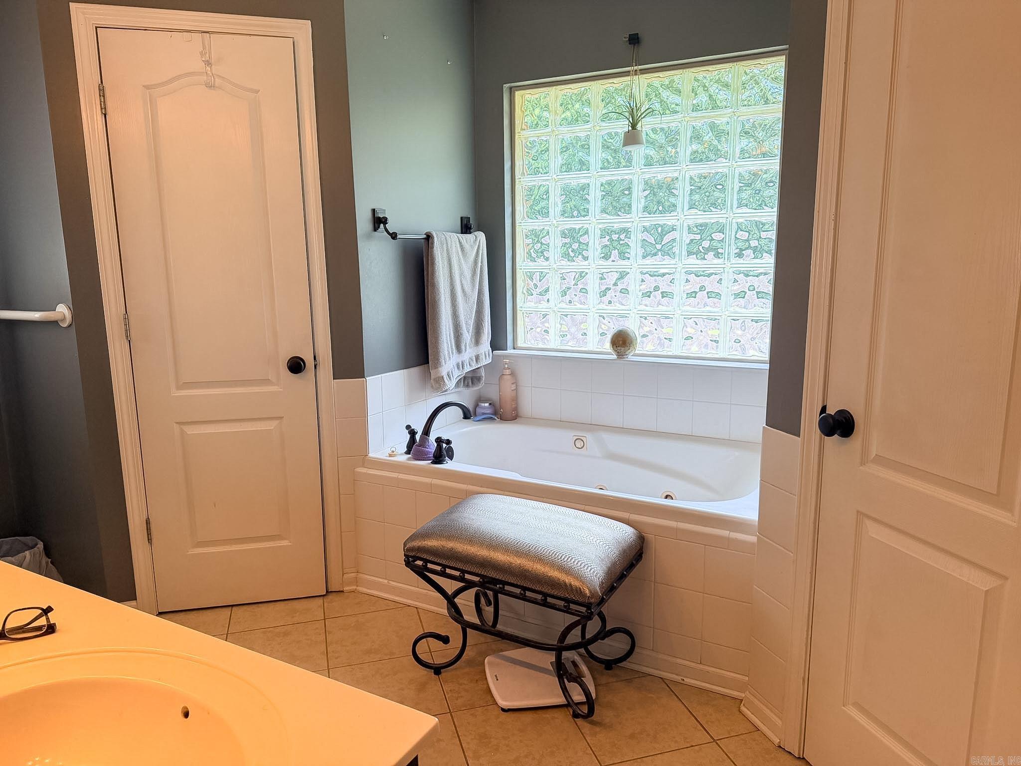2110 Landover Trail Property Photo 12