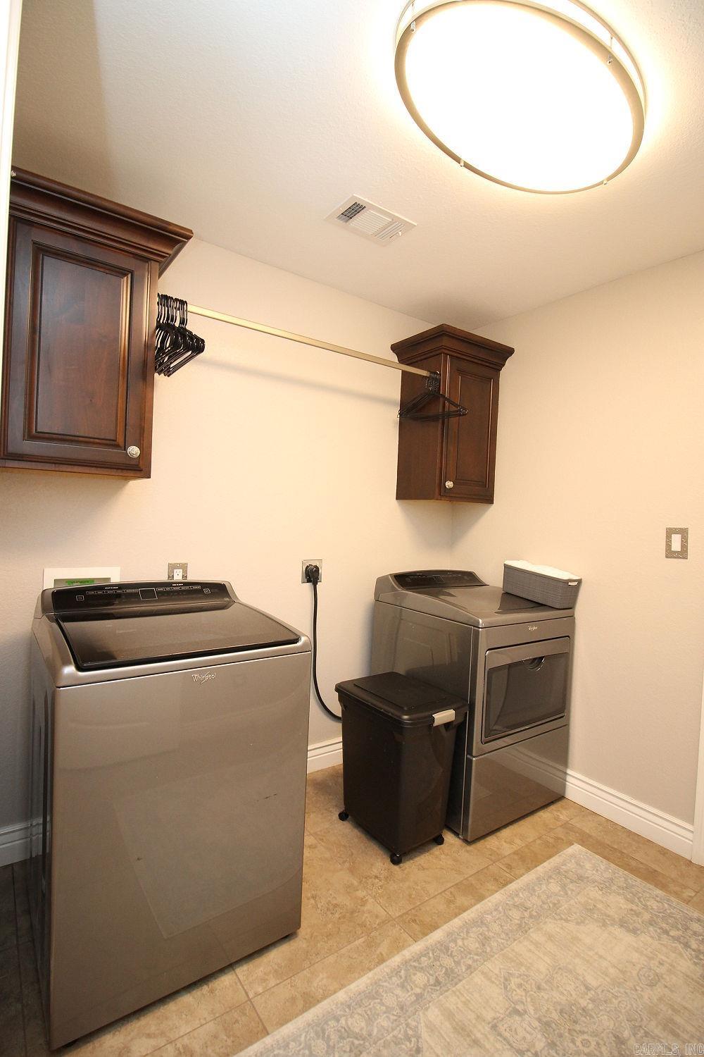 4303 Phillips Dr. Property Photo 26
