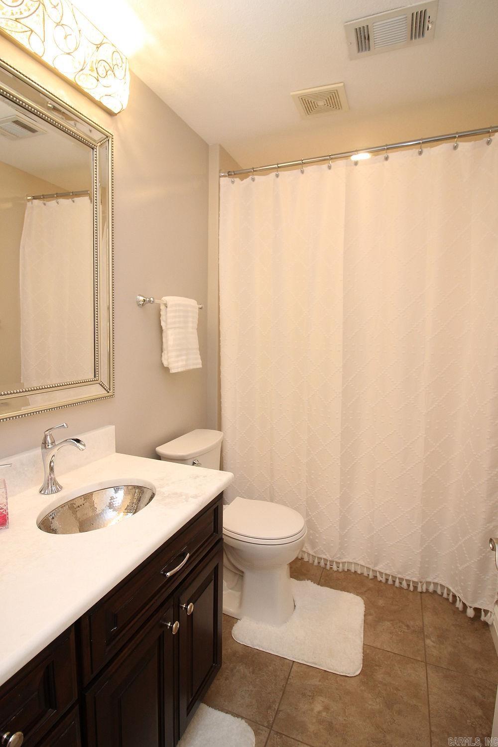 4303 Phillips Dr. Property Photo 30