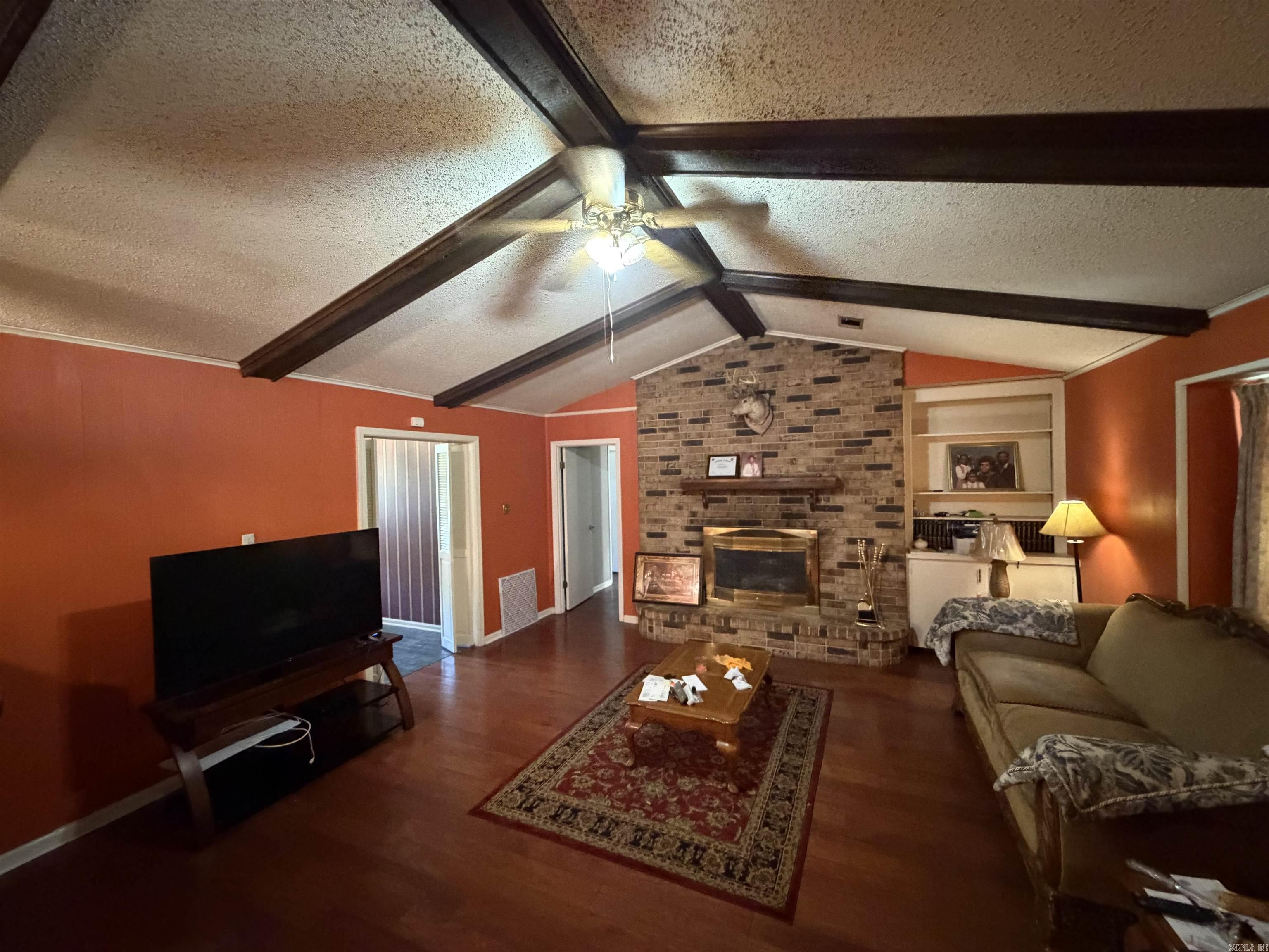 2109 Monticello Court Property Photo 2