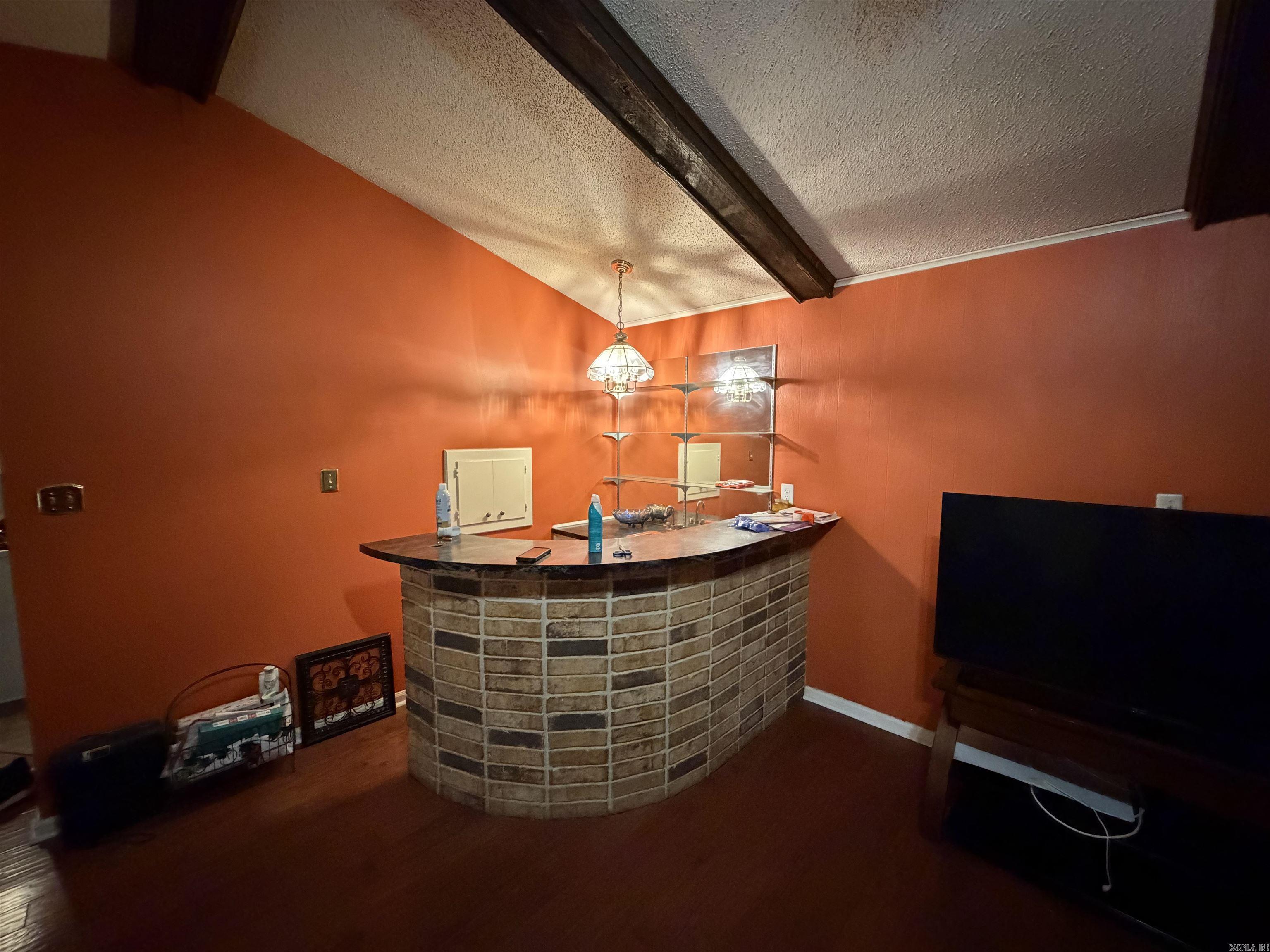 2109 Monticello Court Property Photo 4