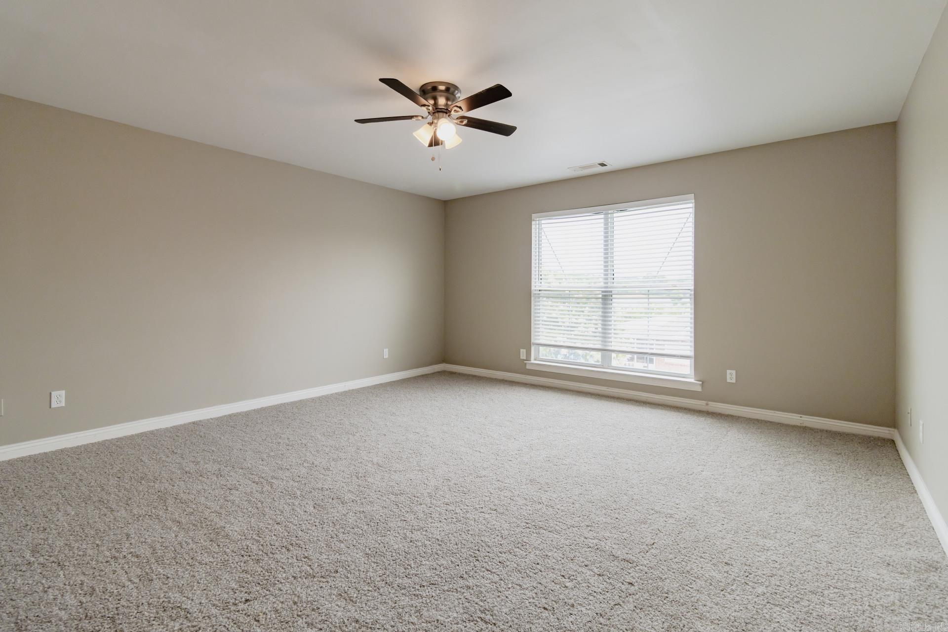 16 Lakeview Lane Property Photo 25