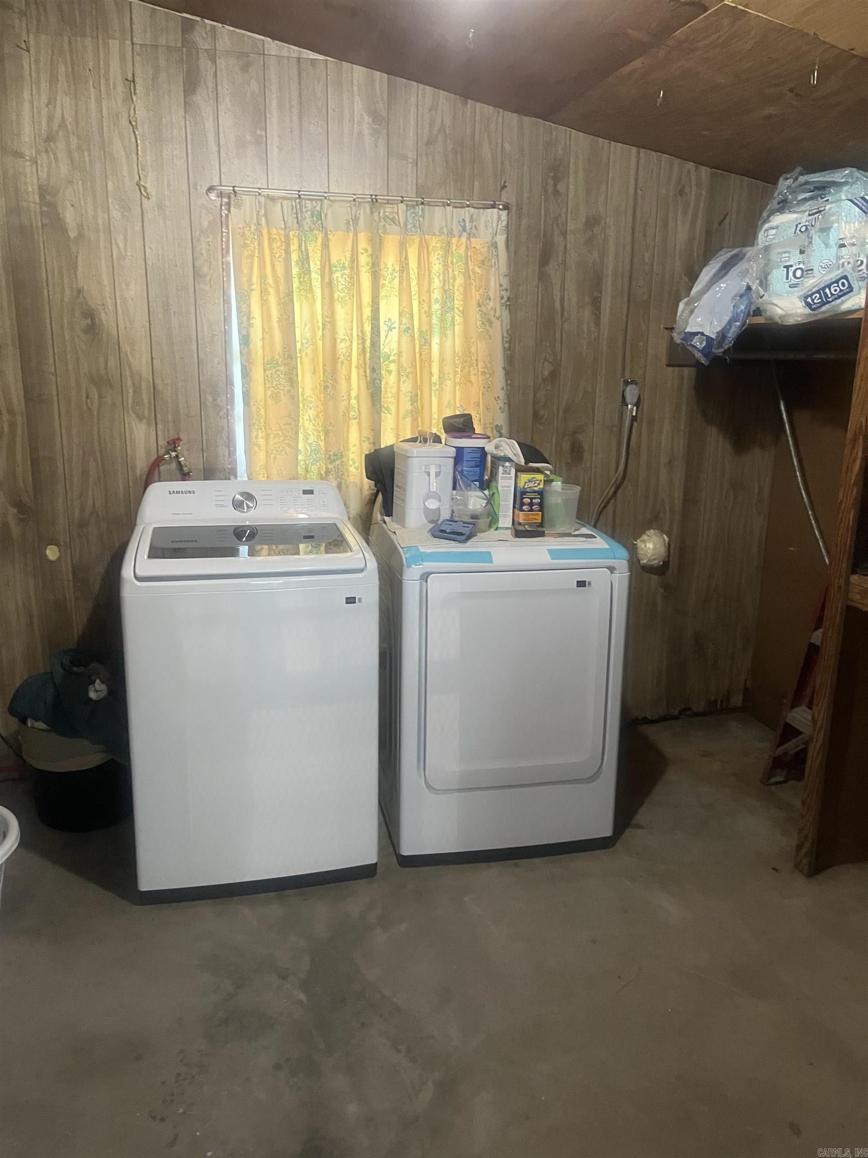 2115 W Bingham Property Photo 4