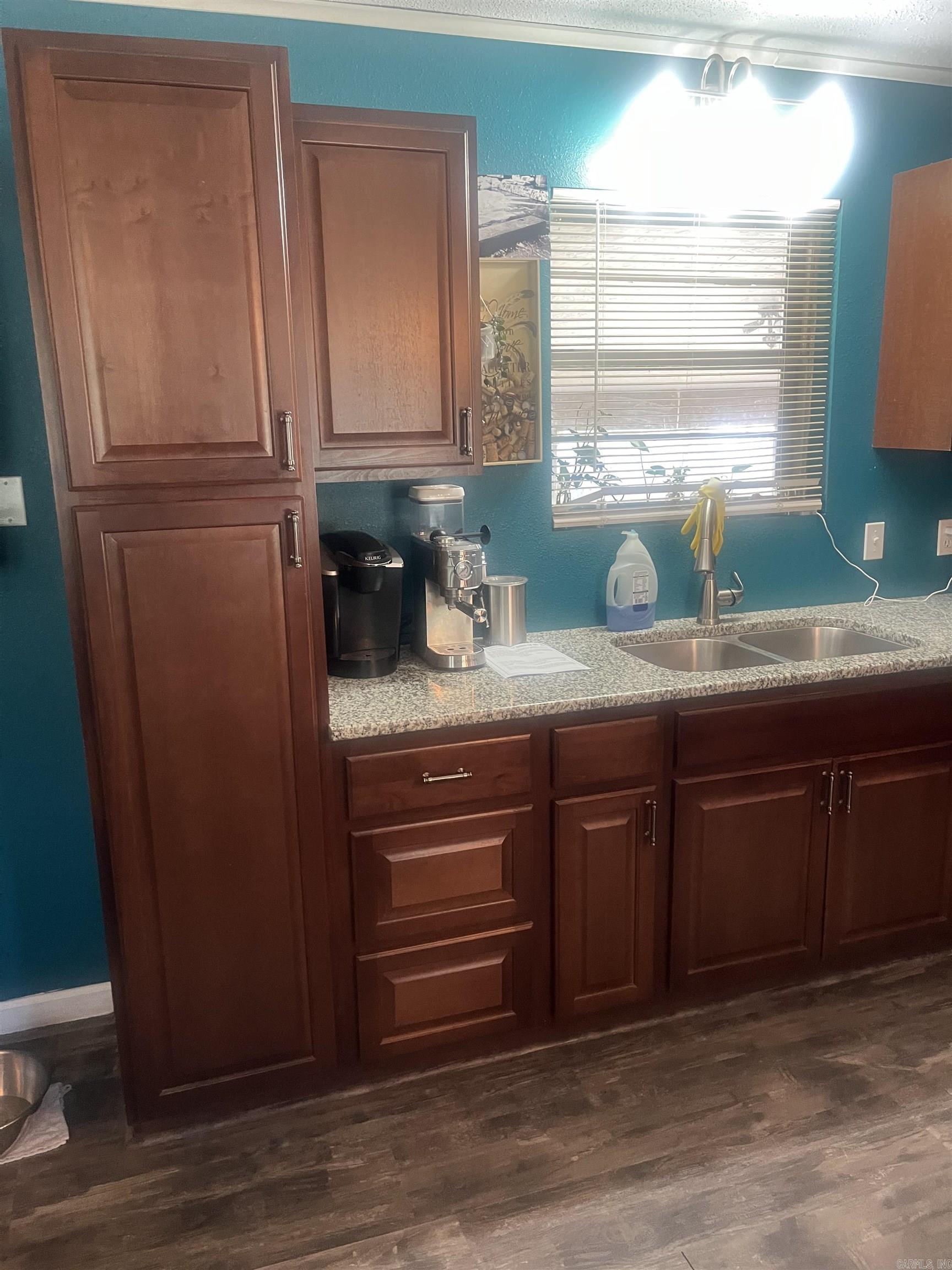 2115 W Bingham Property Photo 6