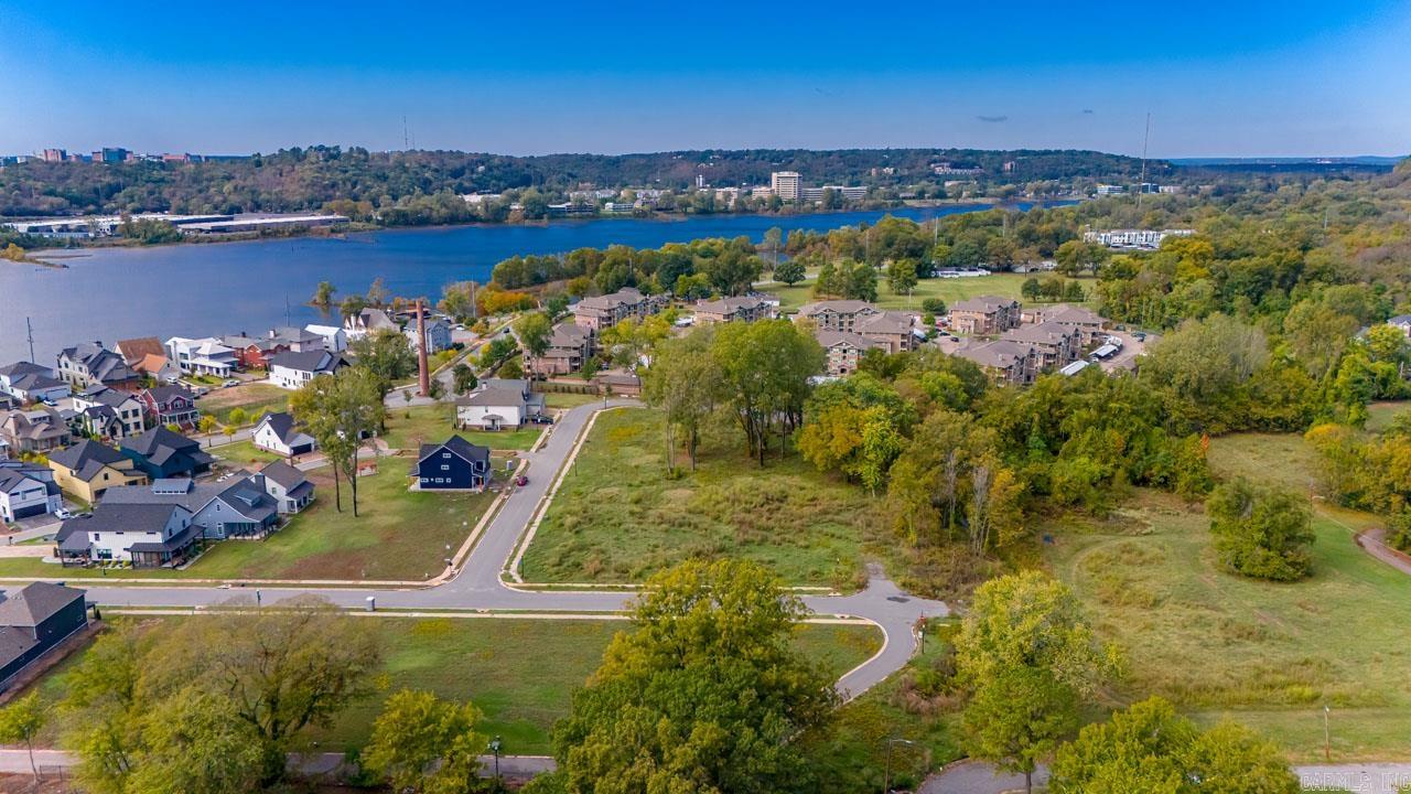 1501 Nanterre Street Property Photo 4