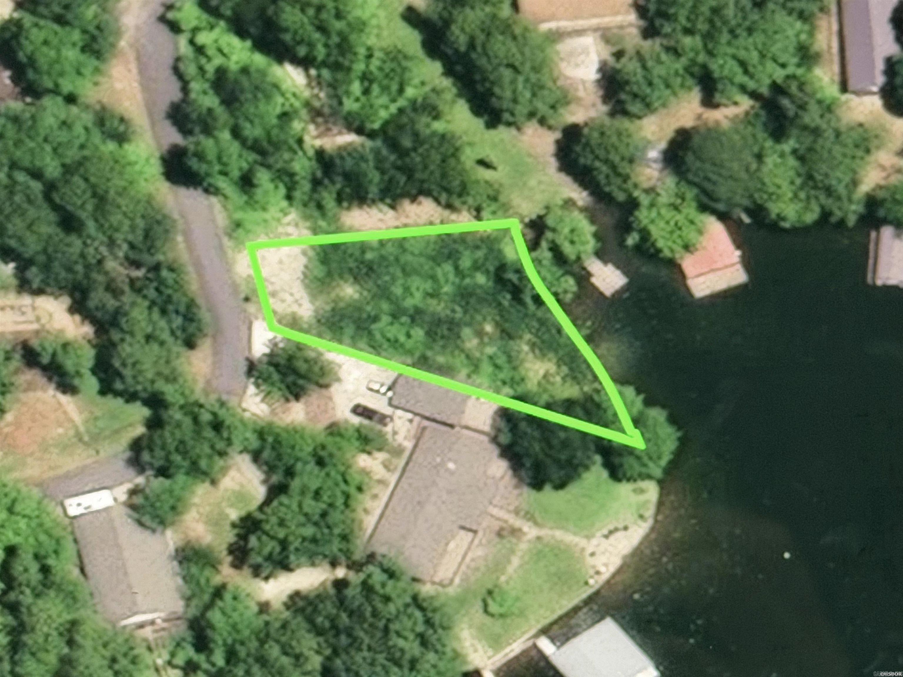 000 Houston Drive Property Photo 2