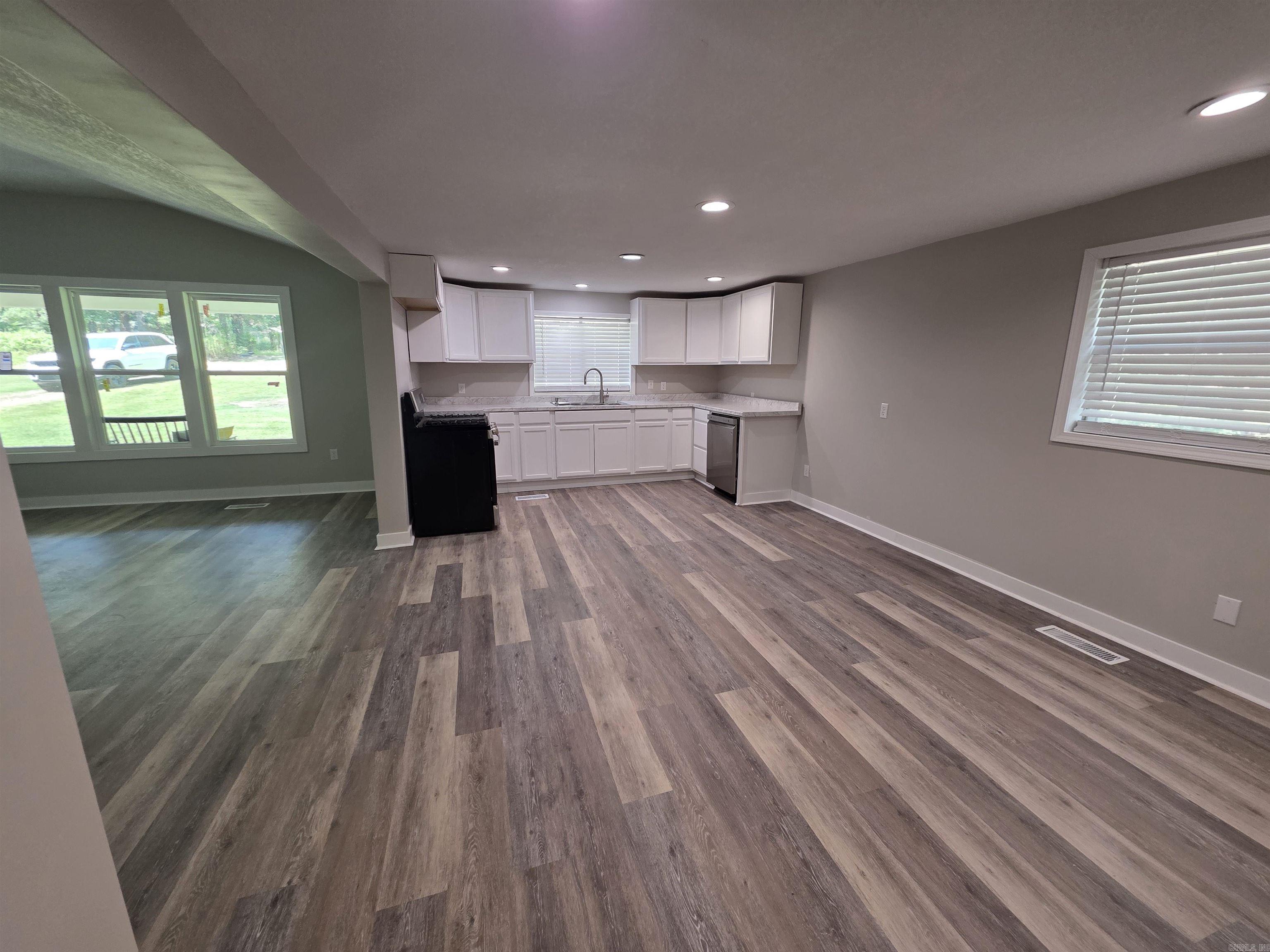 486 Greene 747 Road Property Photo 5
