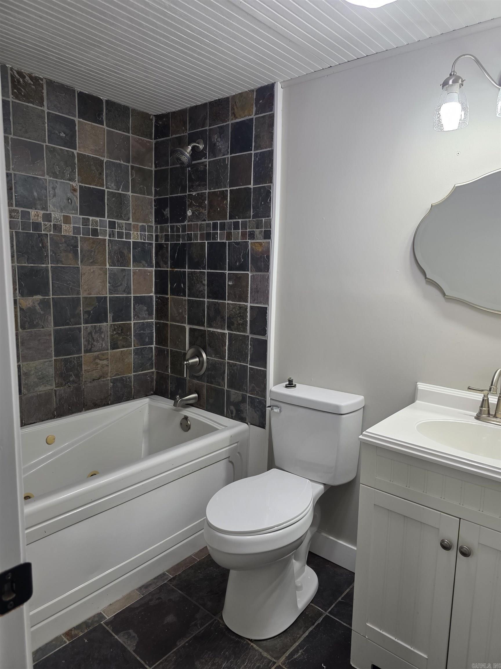 486 Greene 747 Road Property Photo 13