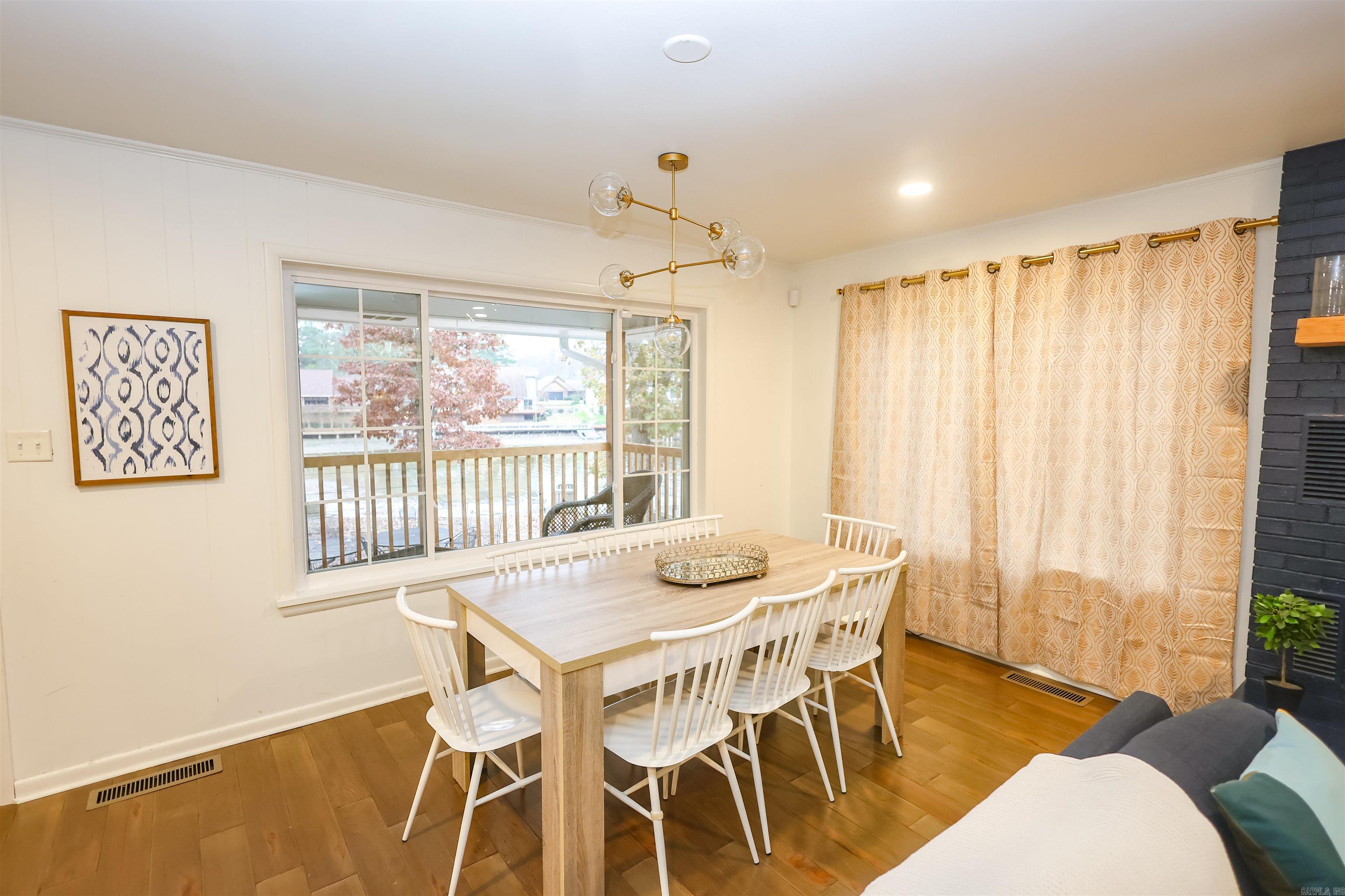 189 Bayshore Cove Property Photo 7
