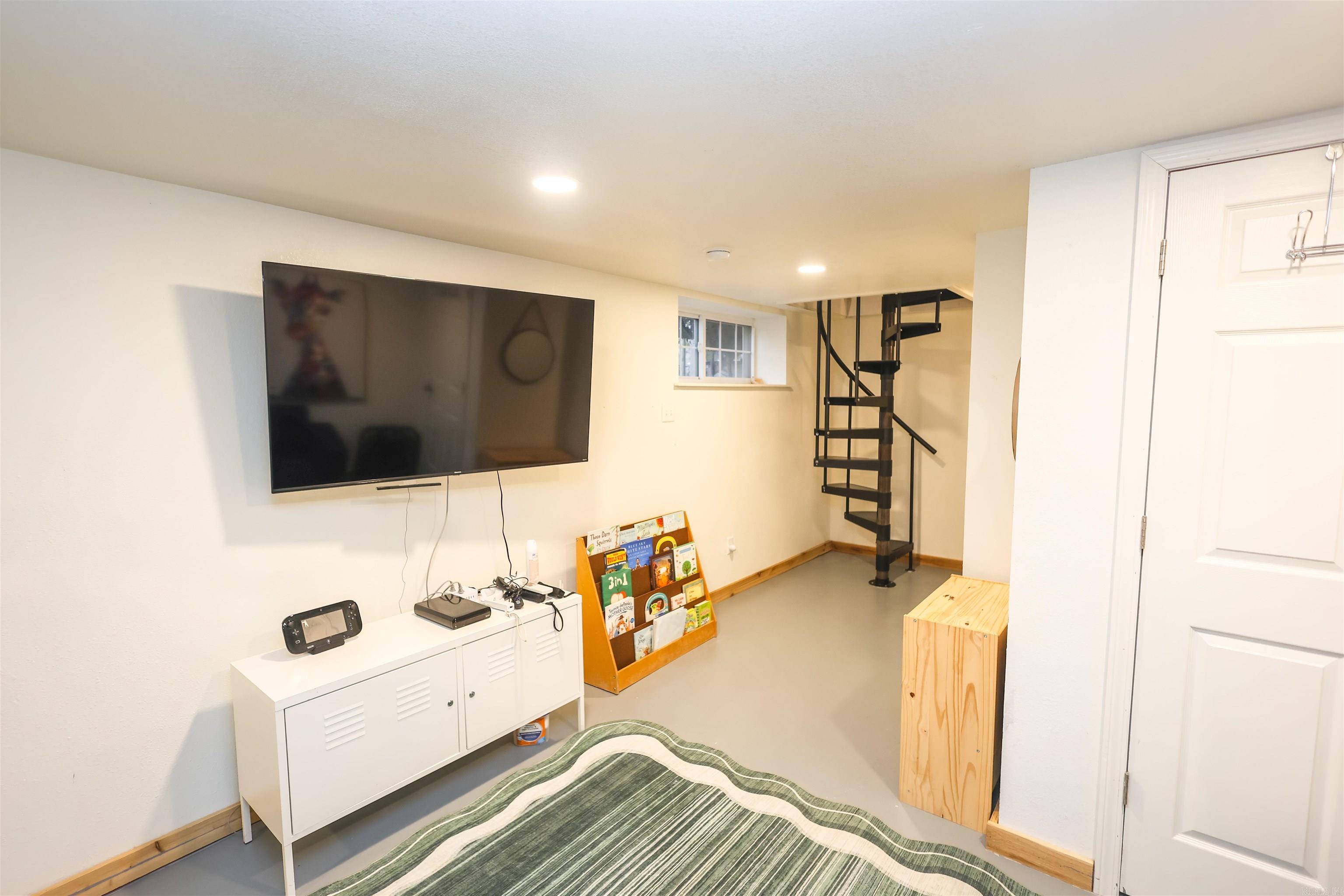 189 Bayshore Cove Property Photo 28
