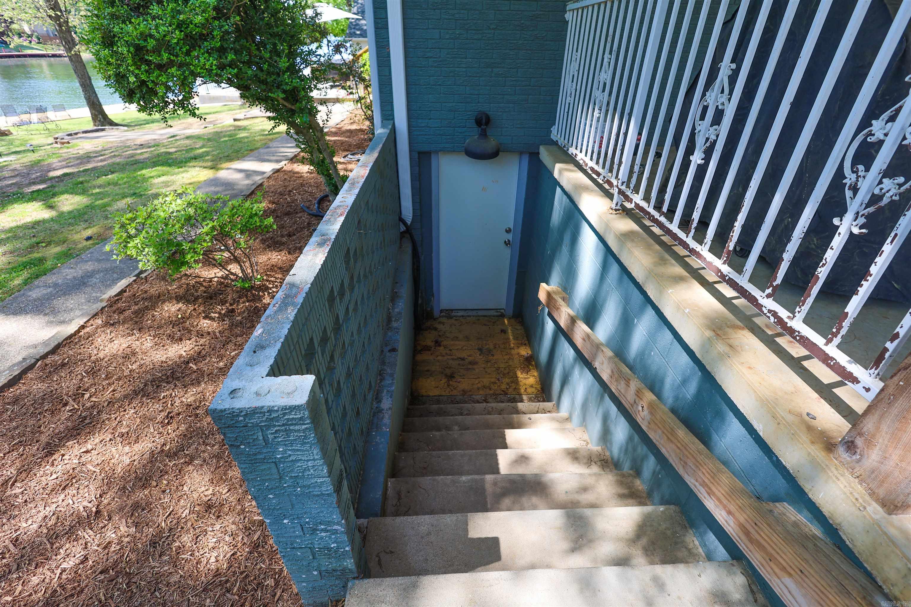 189 Bayshore Cove Property Photo 30