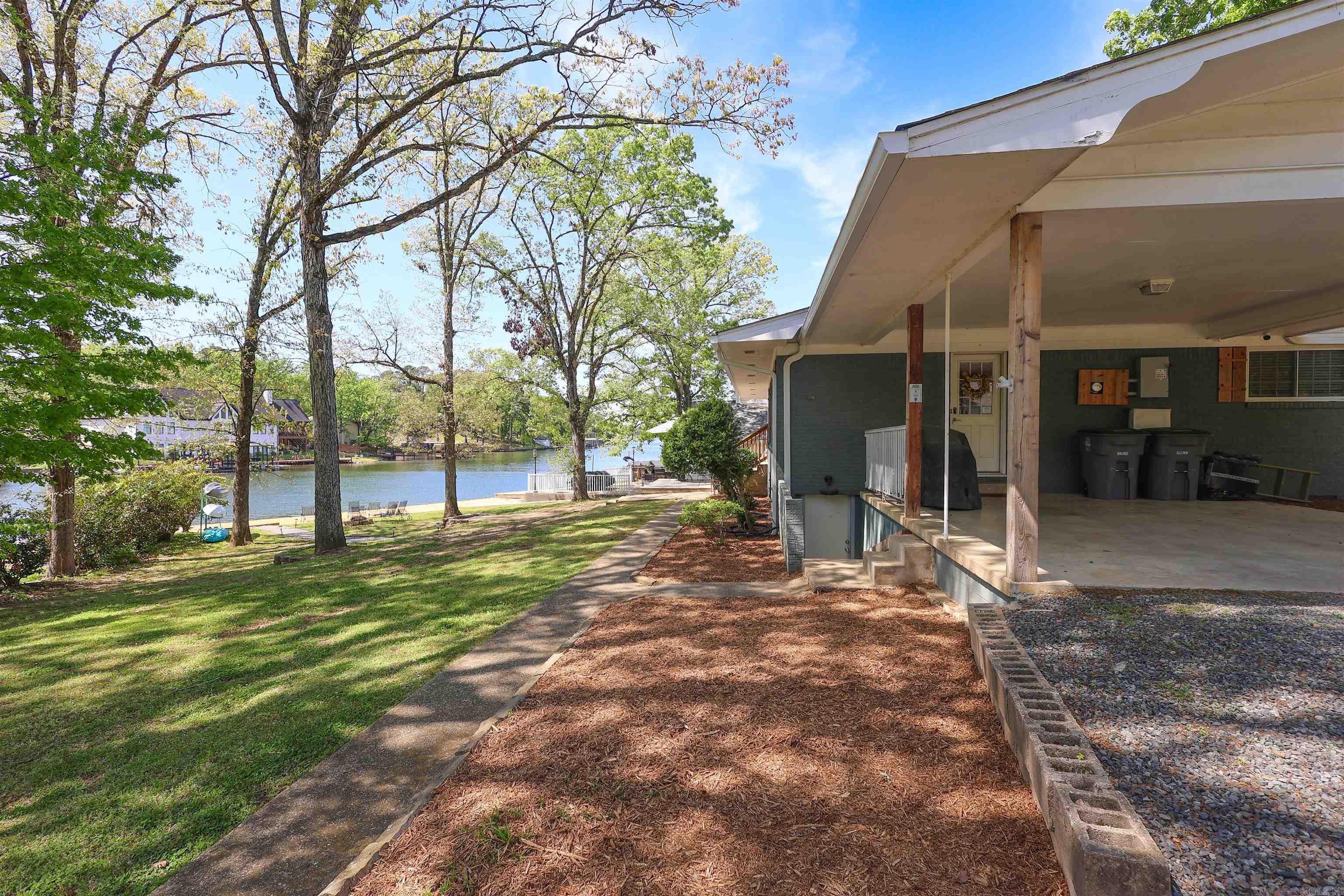189 Bayshore Cove Property Photo 37