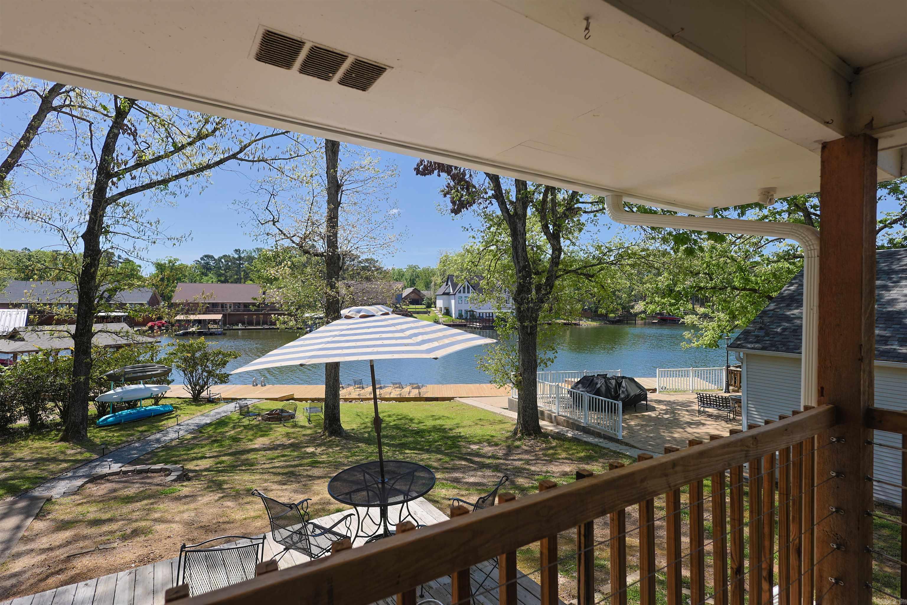 189 Bayshore Cove Property Photo 43